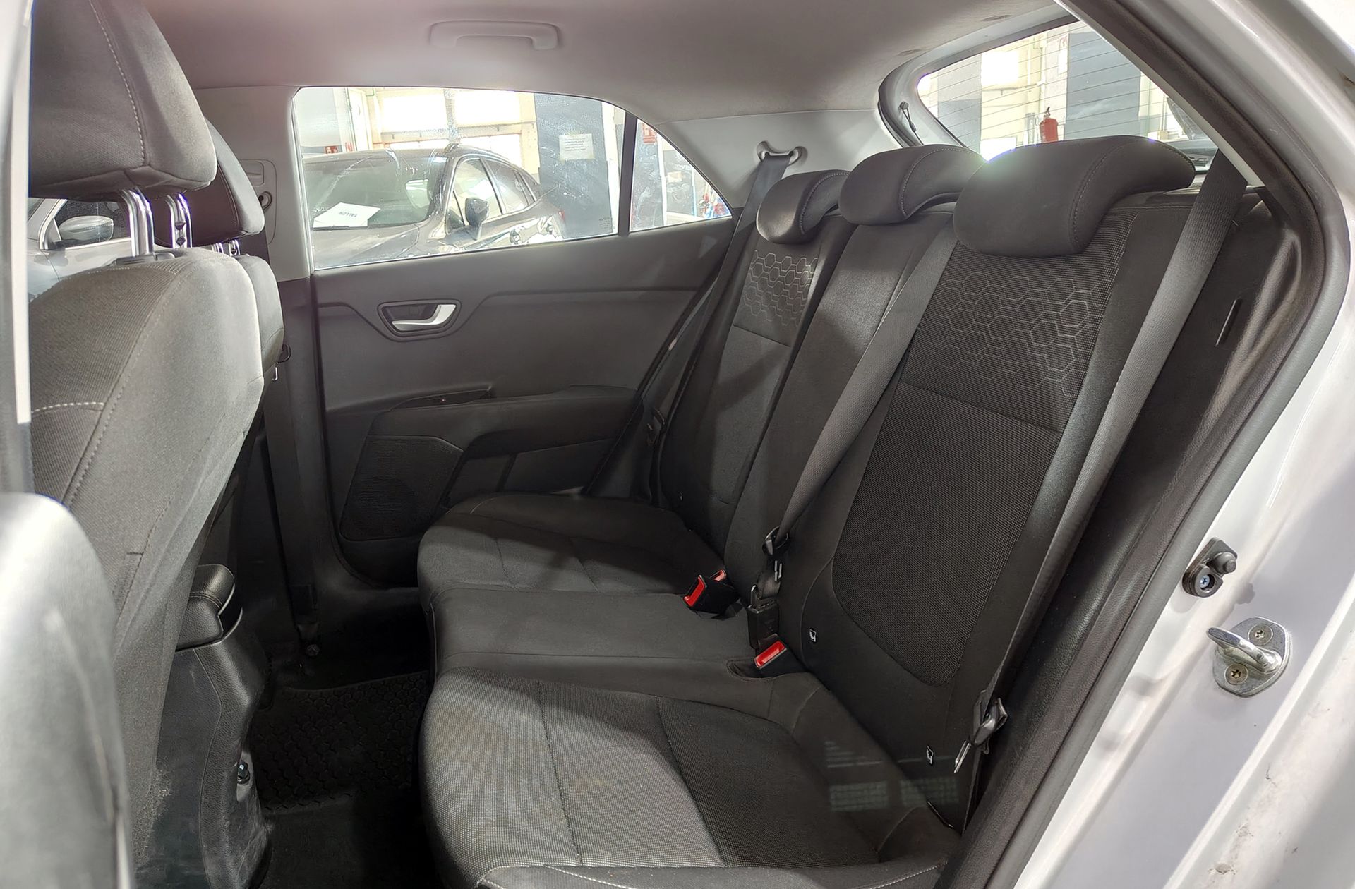 Kia Rio 1.4 Dohc Active - foto 12