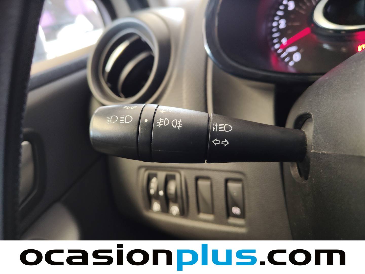 Extras y acabados del Renault Clio Renault Clio Business Energy dCi (90 CV)