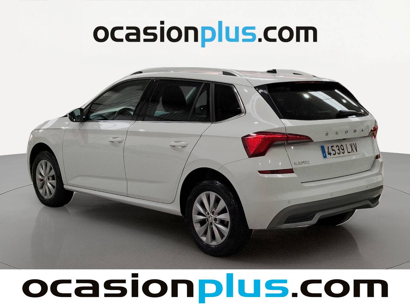 Foto trasera Skoda Kamiq Skoda Kamiq 1.0 TSI Emotion (110 CV) izquierda
