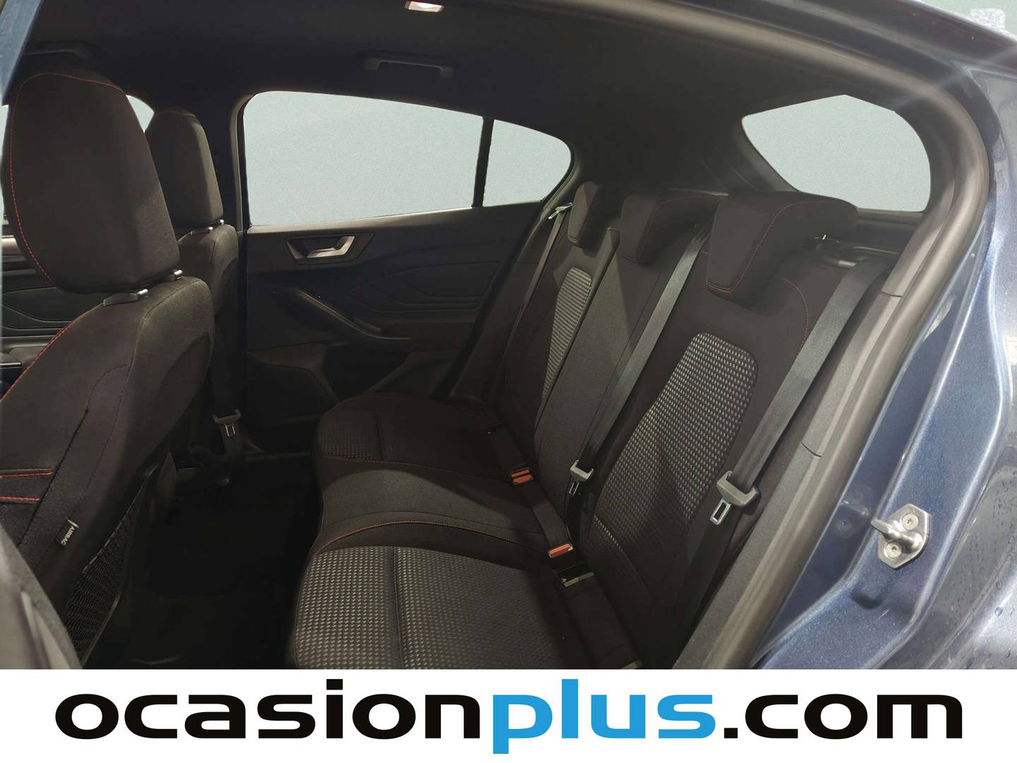Foto asientos traseros Ford Focus Ford Focus 1.0 Ecoboost MHEV ST-Line Auto (155 CV)