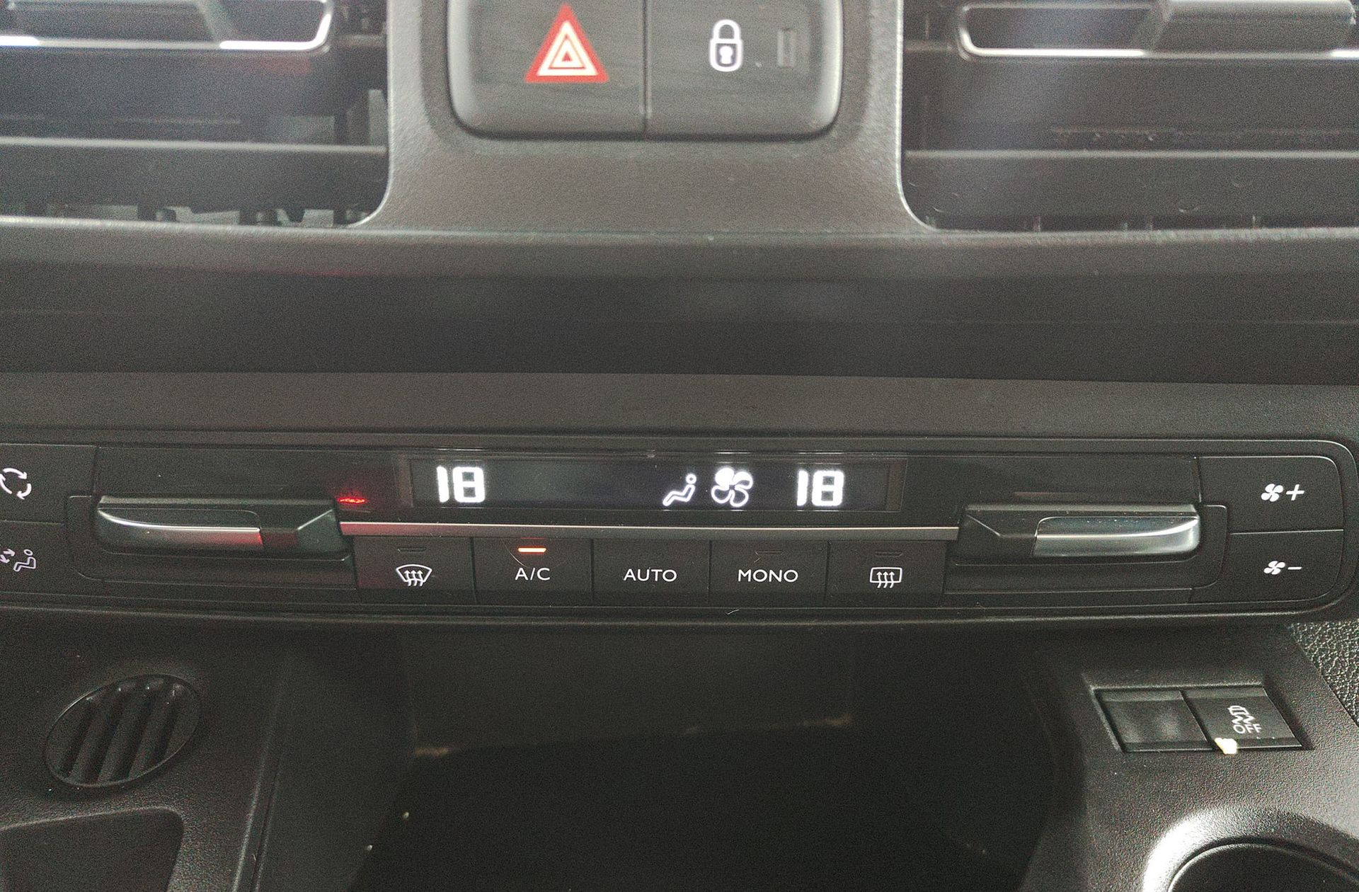 Peugeot Rifter BlueHDi 130 Allure Standard - foto 32