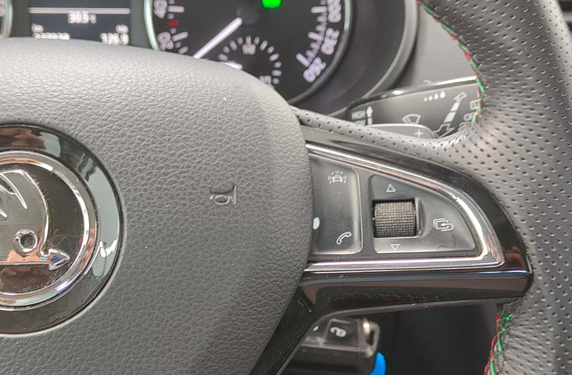 Škoda Octavia 1.6 TDI CR Like DSG - foto 22