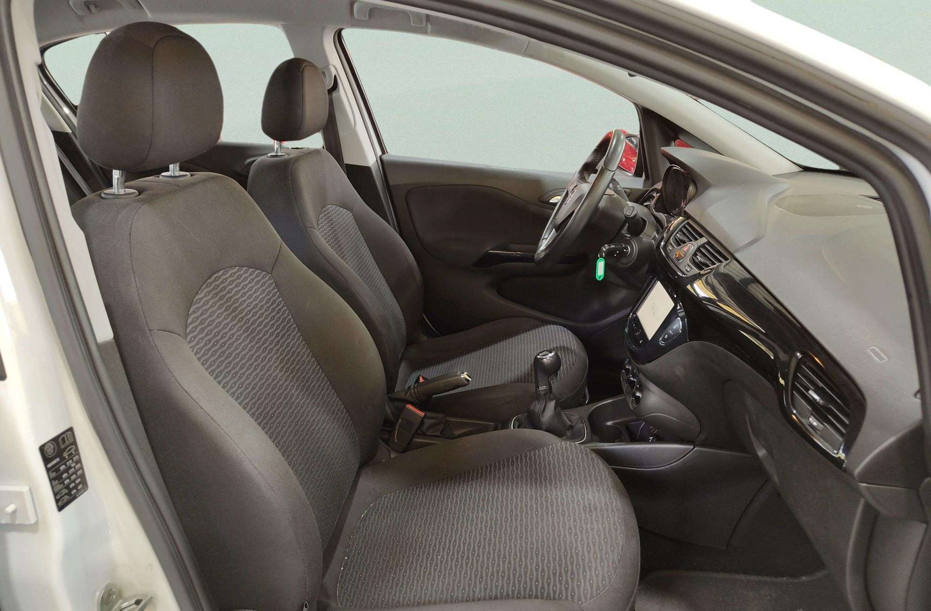 Opel Corsa 1.4 Selective - foto 15
