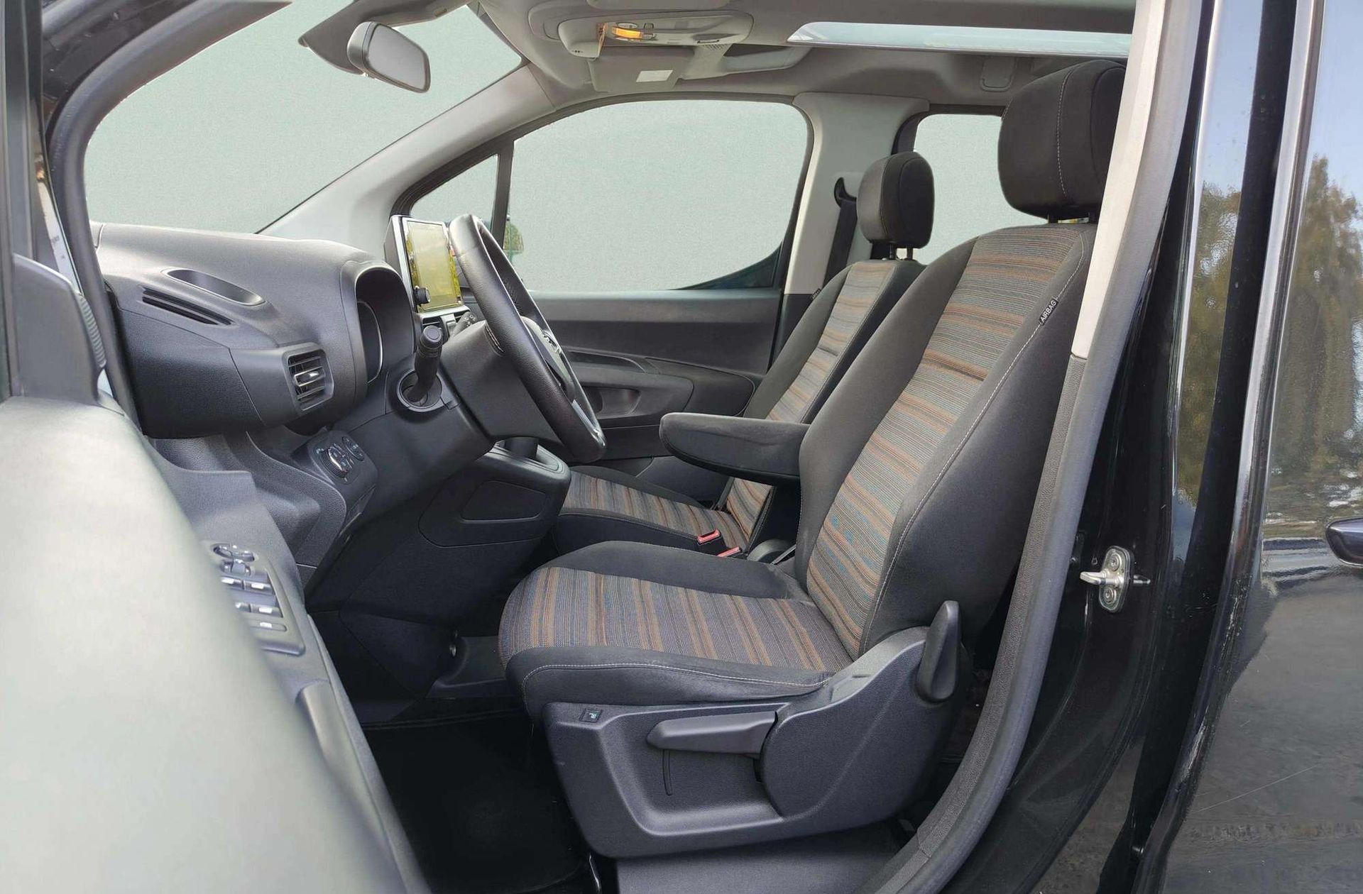 Opel Combo 1.2 Turbo Innovation L - foto 14