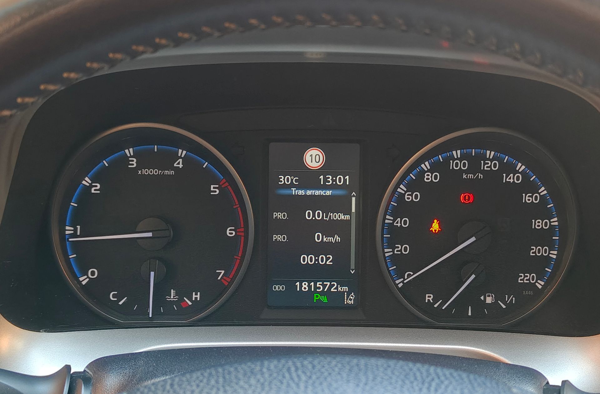 Toyota RAV4 150D 2WD Advance - foto 25
