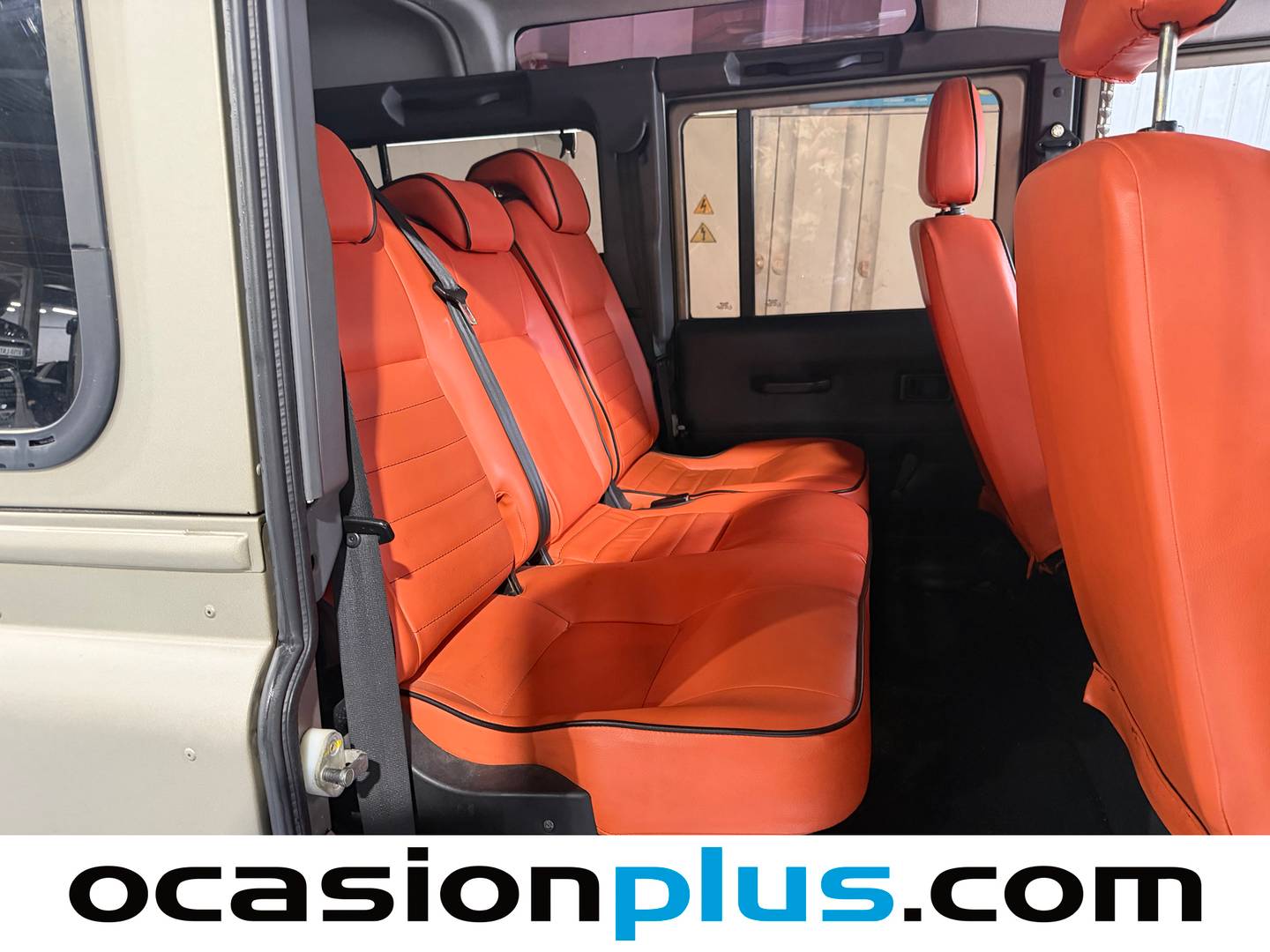 Foto Land Rover Defender Land Rover Defender 2.4 D 110 SW S (122 CV) 4X4