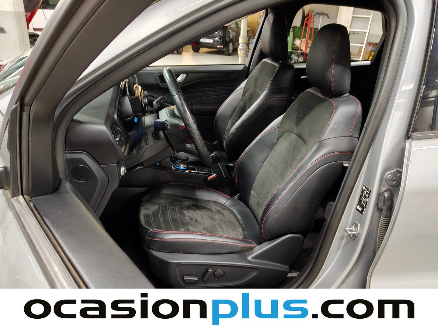 Foto Ford Kuga Ford Kuga 2.5 Duratec PHEV ST-Line X Auto (225 CV)