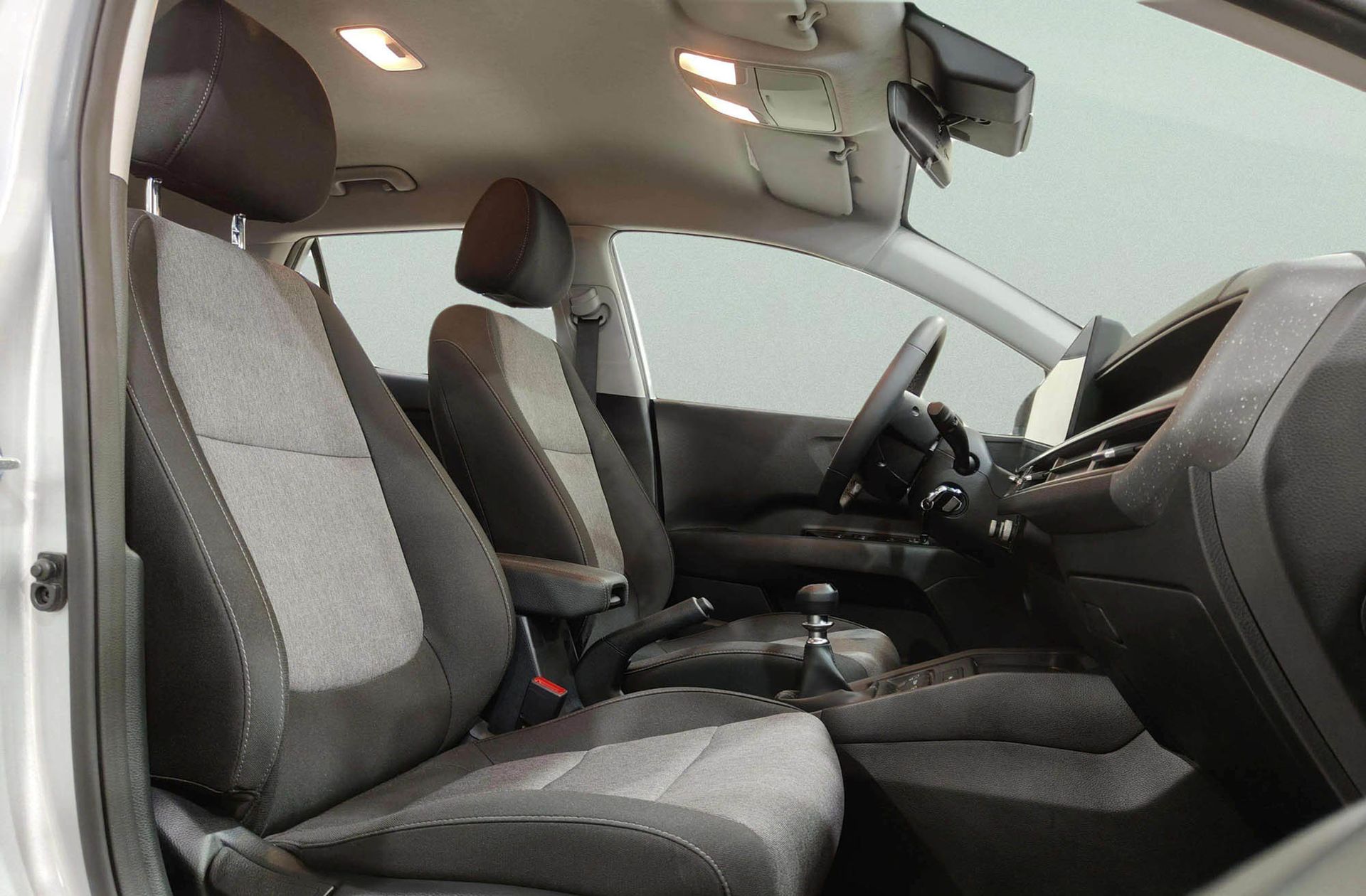 Kia Stonic 1.0 T-GDi MHEV Concept - foto 17
