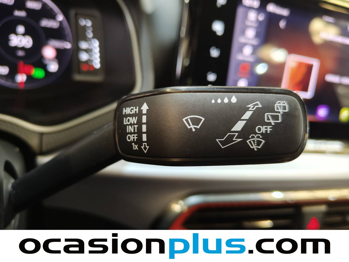 Foto Seat Arona SEAT Arona 1.5 TSI S&S FR XL DSG (150 CV)