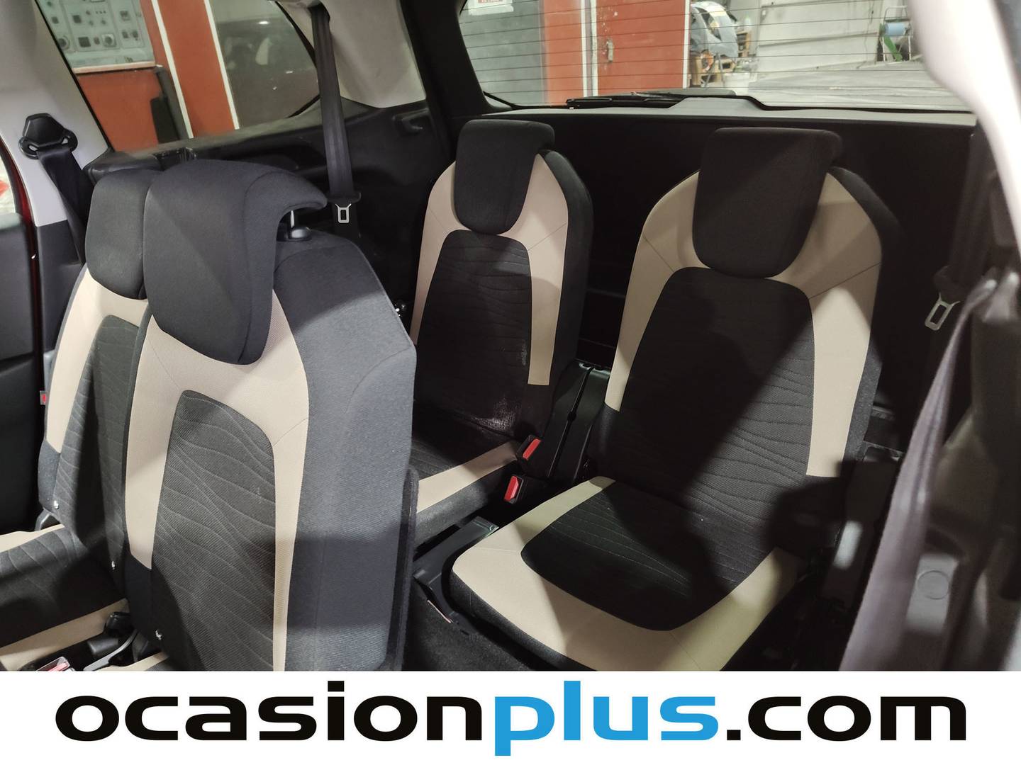 Equipamiento del Citroën Grand C4 Picasso Citroën Grand C4 Picasso 2.0 BlueHDI Airdream Intensive (150 CV) 7 Plazas