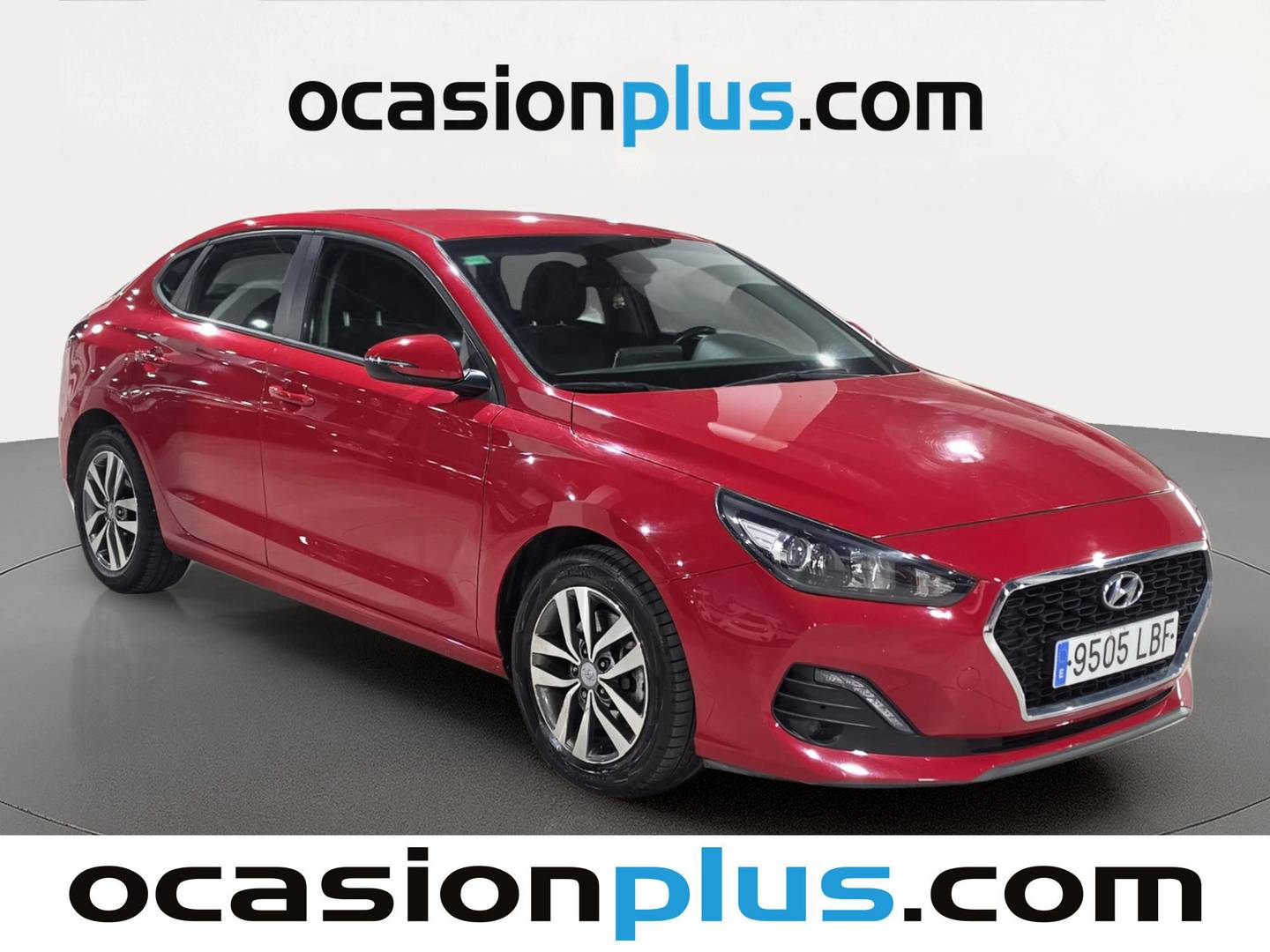Foto delantera Hyundai i30 Hyundai i30 Fastback 1.0 TGDI Klass (120 CV) derecha