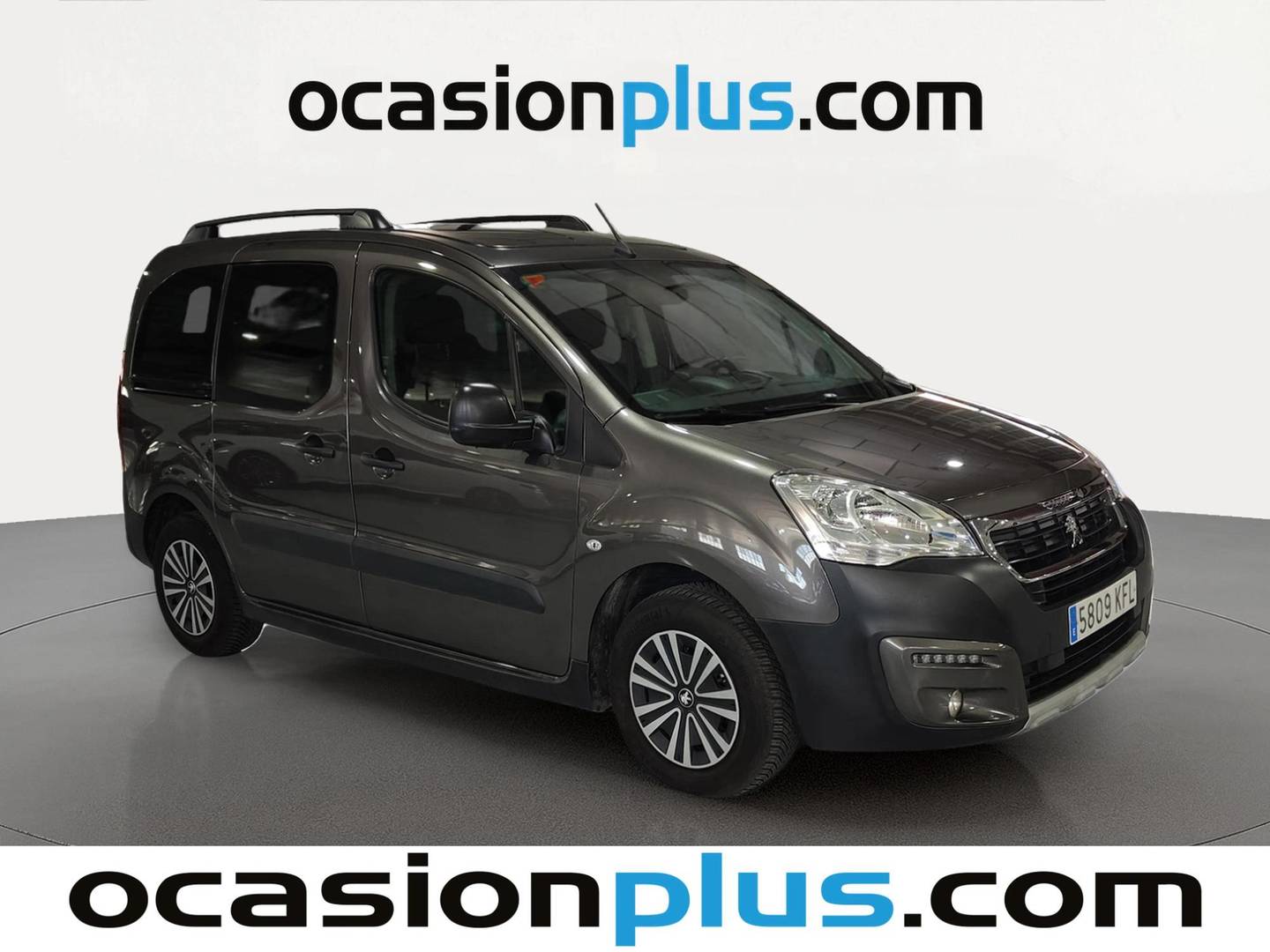 Foto delantera Peugeot Partner Peugeot Partner Tepee BlueHDi 120 Outdoor (120 CV) derecha
