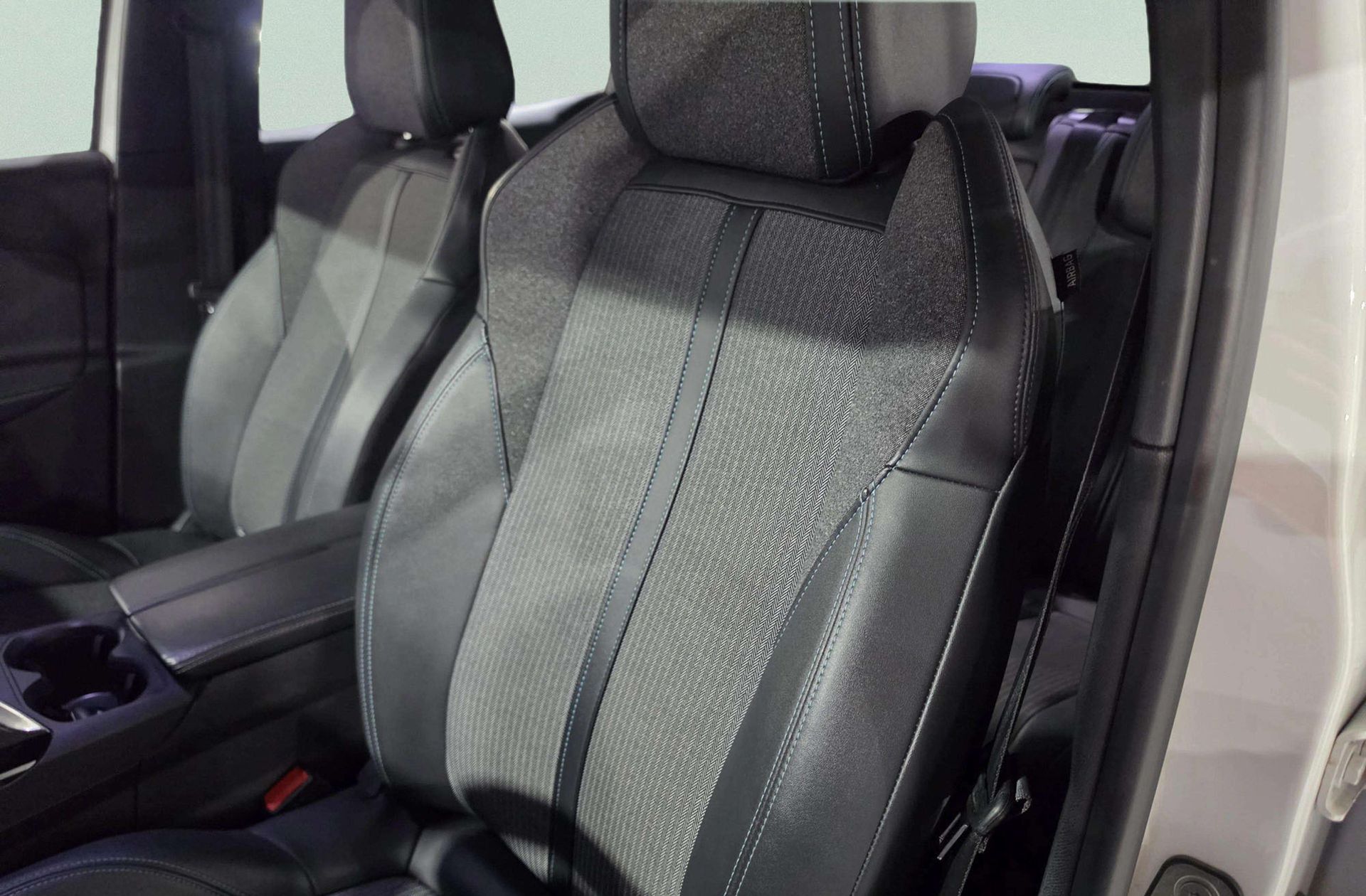 Peugeot 3008 PureTech 130 Allure Pack - foto 12