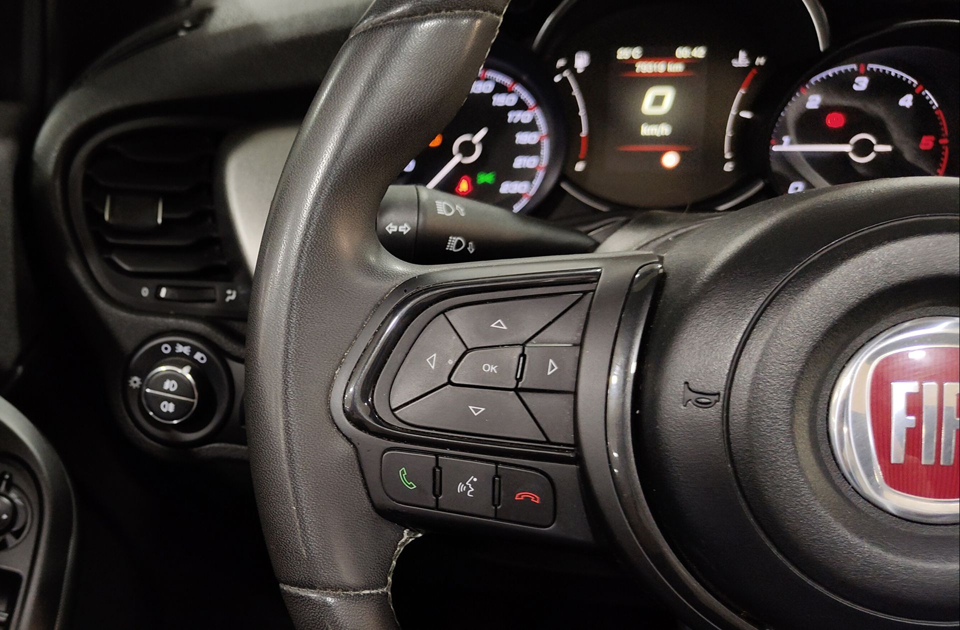 Fiat 500X Dolcevita Sport 1.6 MultiJet - foto 28