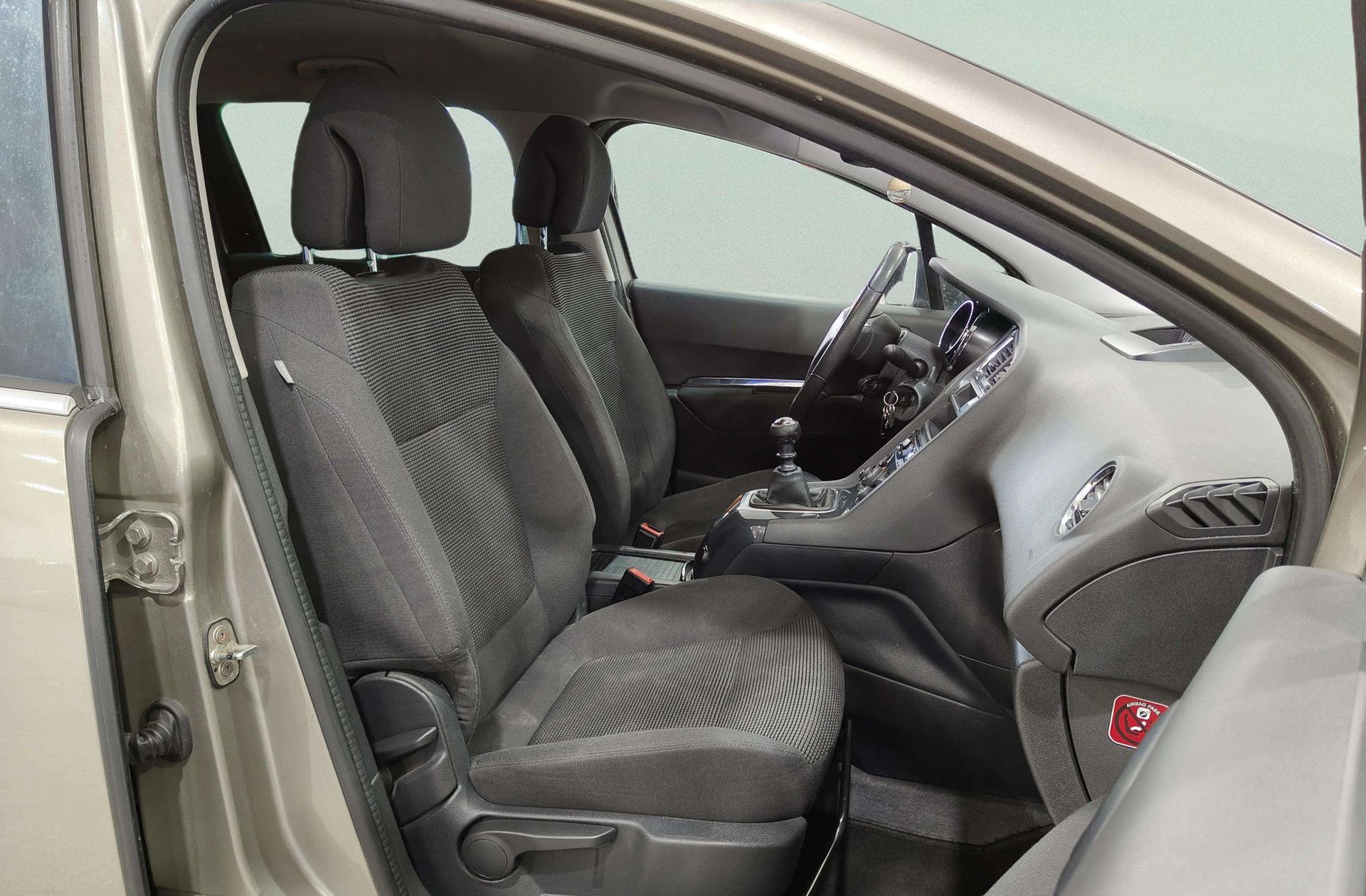 Peugeot 5008 1.6 BlueHDi Style FAP 7 plazas - foto 17