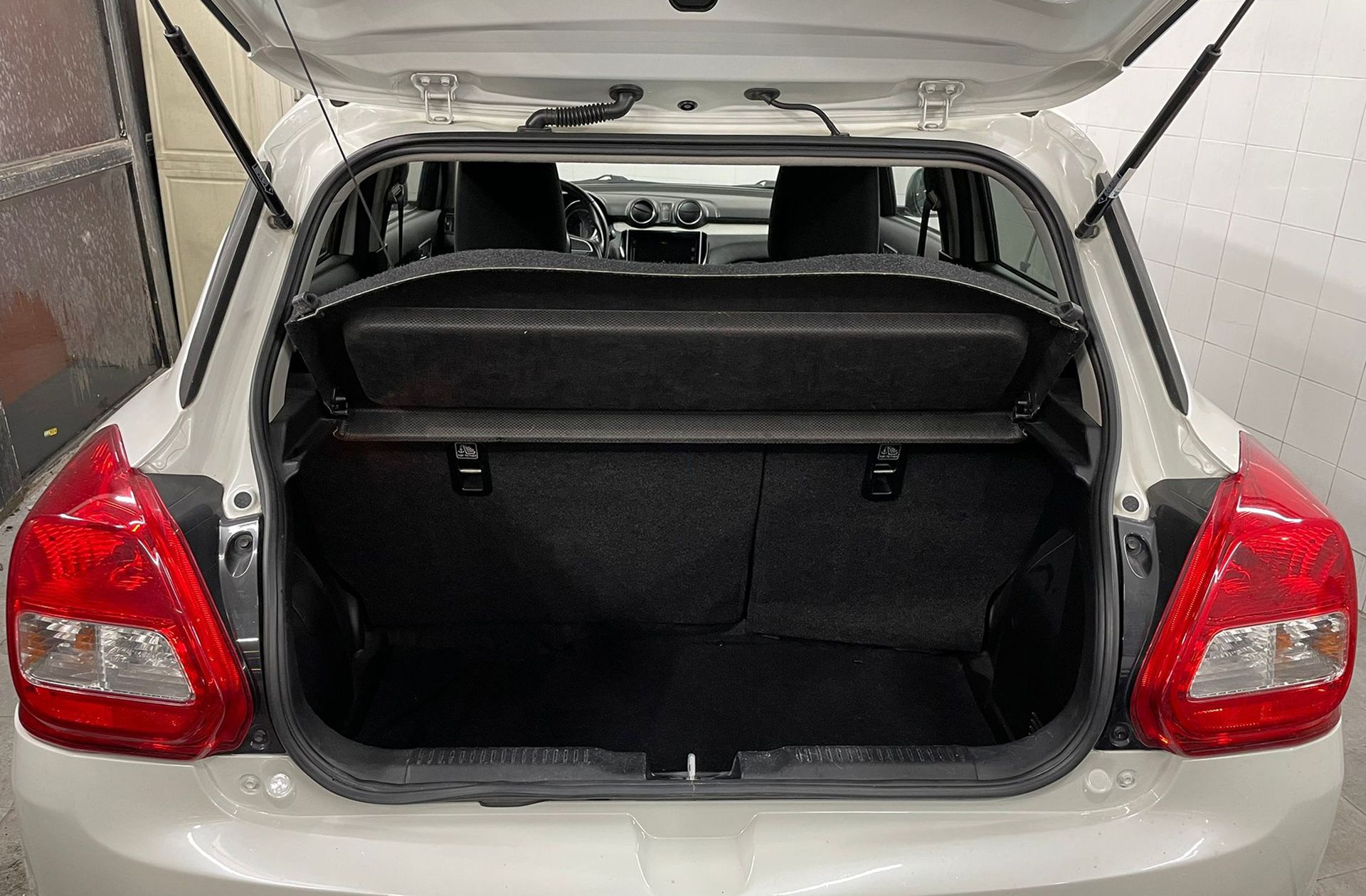 Suzuki Swift 1.2 GLE Mild Hybrid - foto 14
