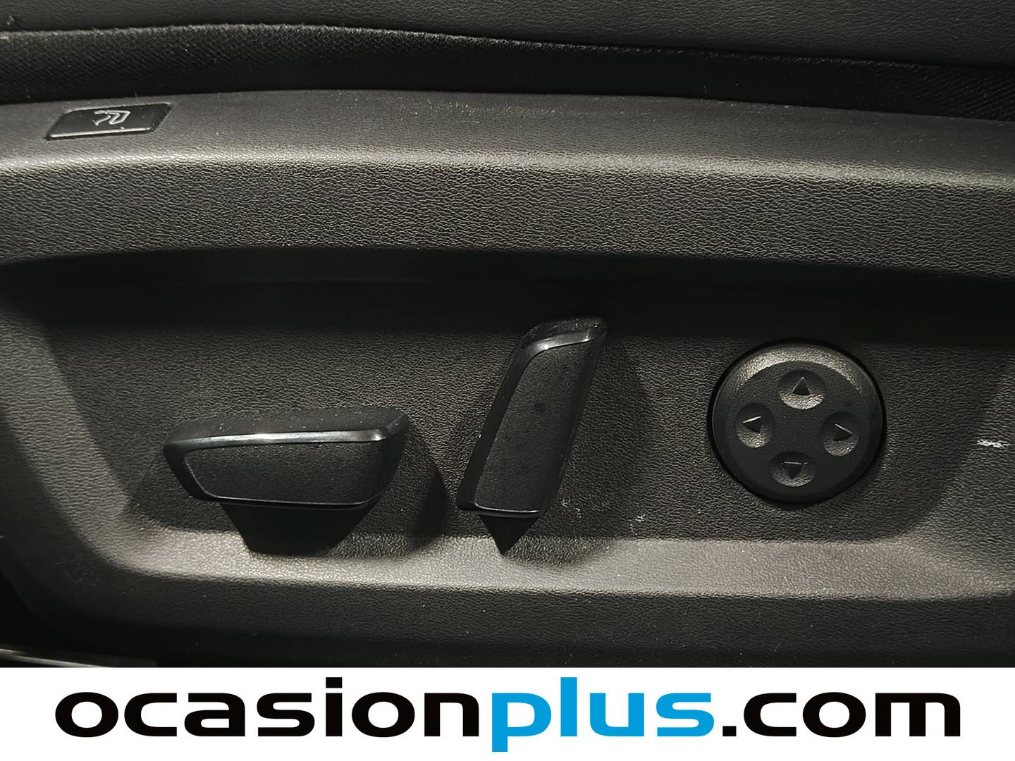 Extras y acabados del Nissan QASHQAI Nissan Qashqai DIG-T 158 MHEV Tekna+ DCT (158 CV)