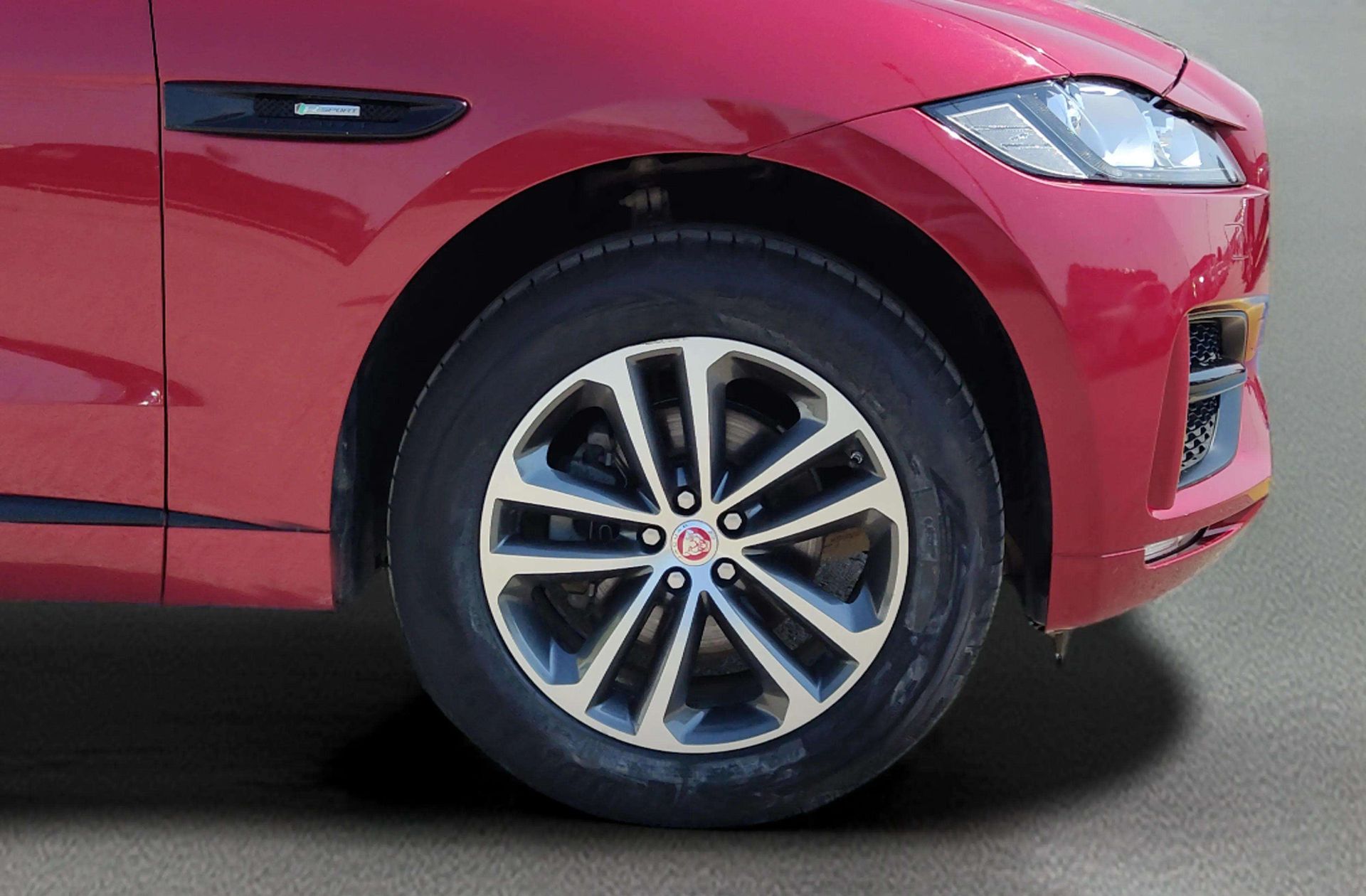 Jaguar F-Pace 2.0L i4D R-Sport AWD - foto 42