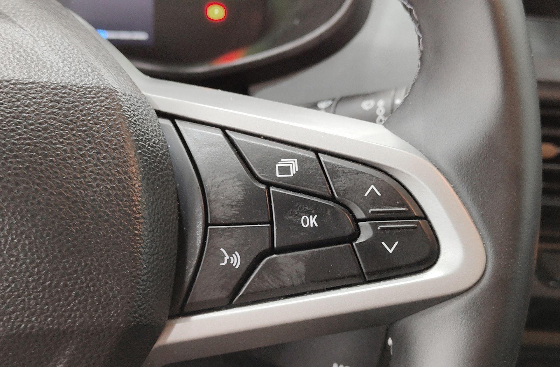 Dacia Jogger Extreme Hybrid 7 plazas - foto 26