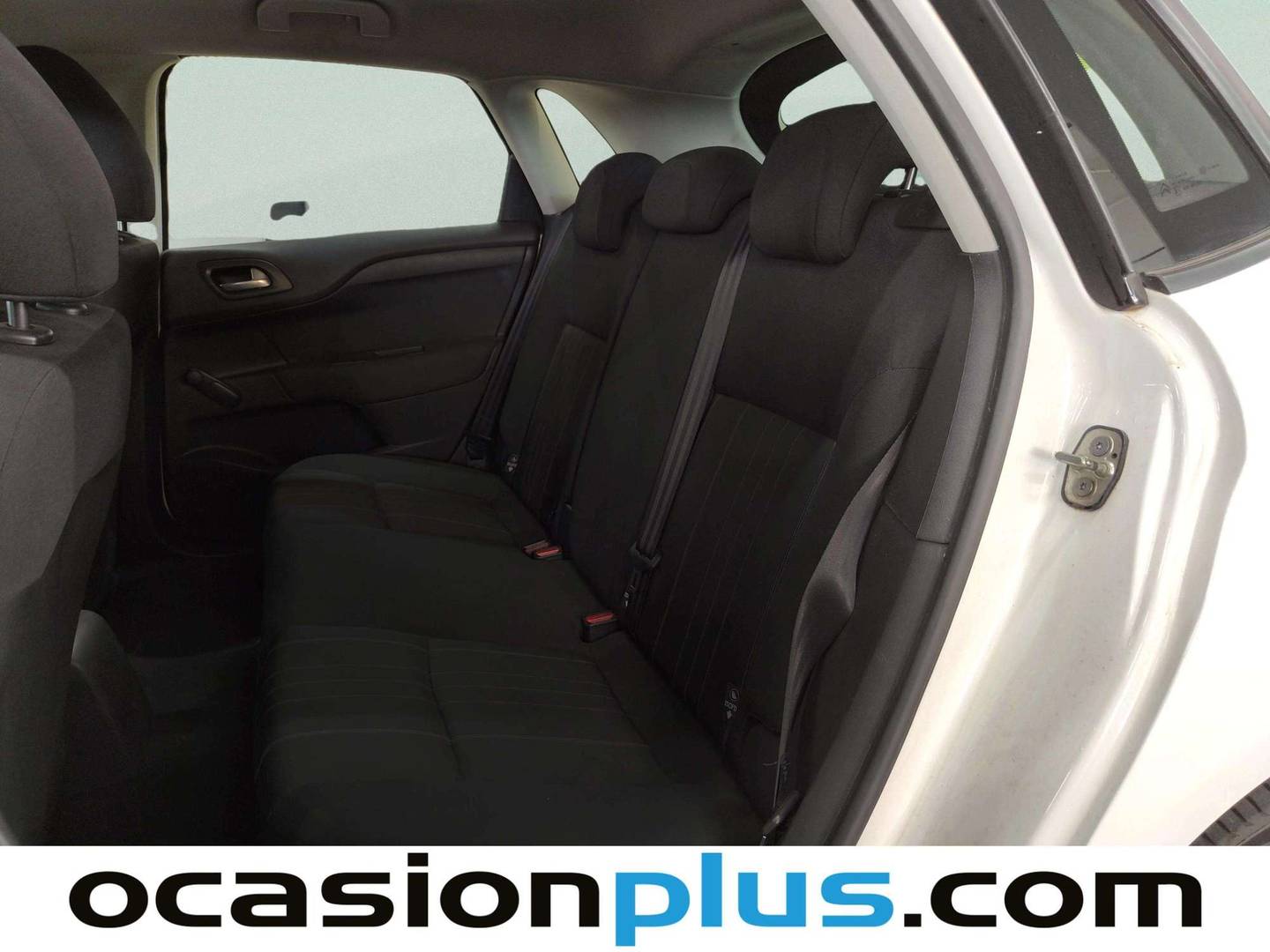 Foto asientos traseros Citroën C4 Citroën C4 BlueHDi 100 Live Edition (99 CV)