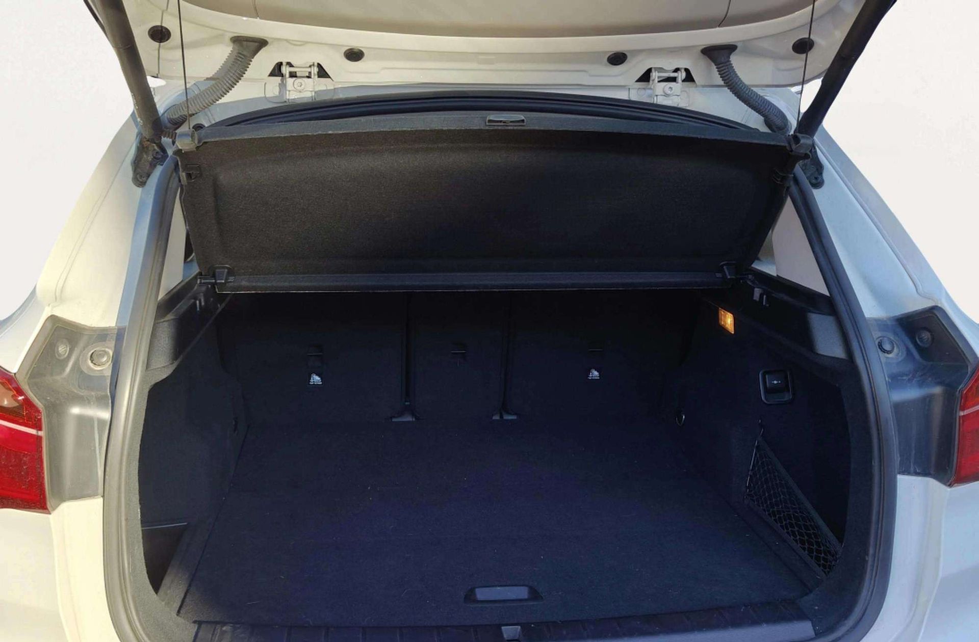 BMW X1 sDrive18d Business - foto 16