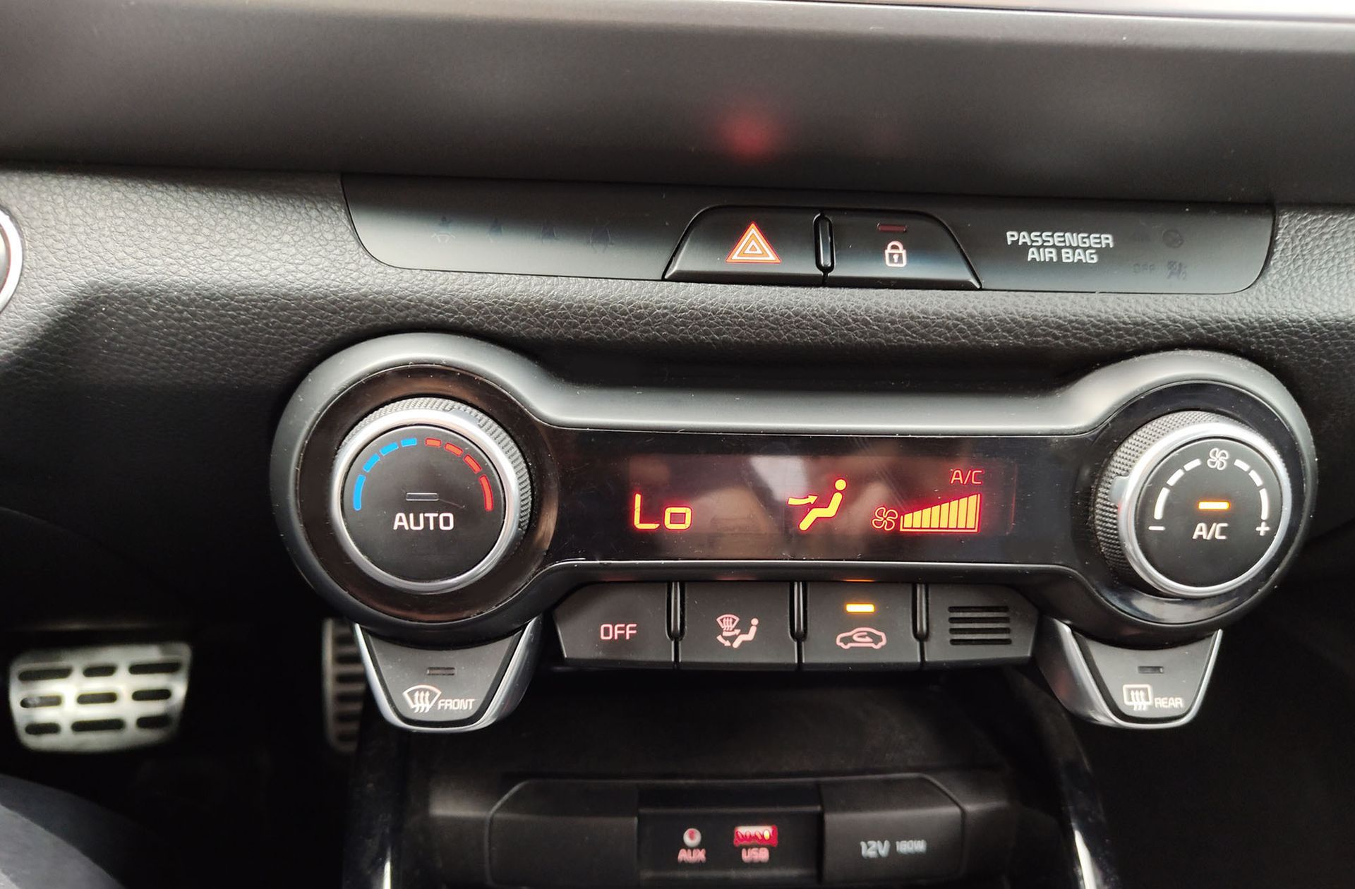 Kia Stonic 1.0 T-GDi Tech DCT - foto 29