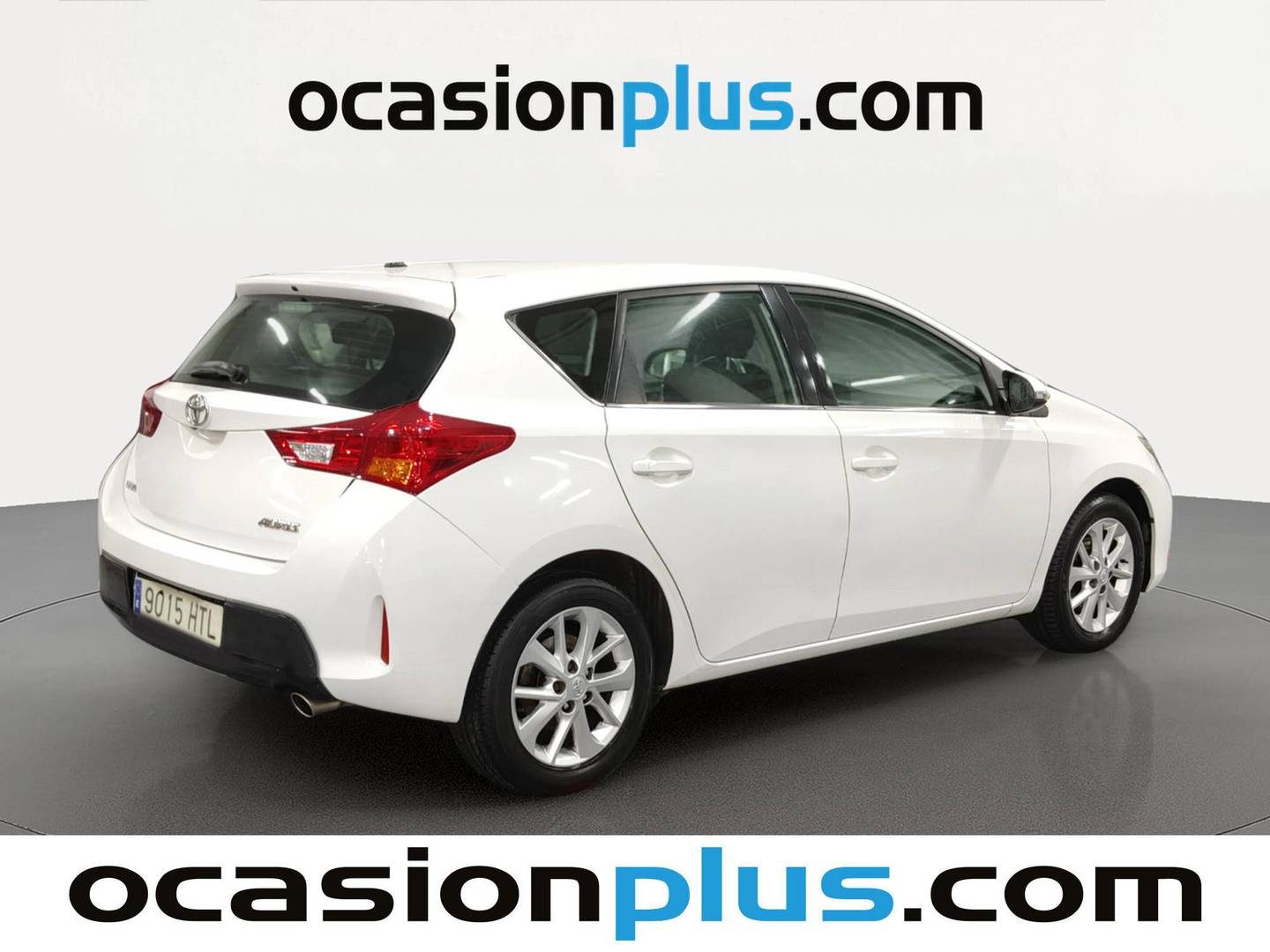 Foto trasera Toyota Auris Toyota Auris 130 Active (132 CV) derecha