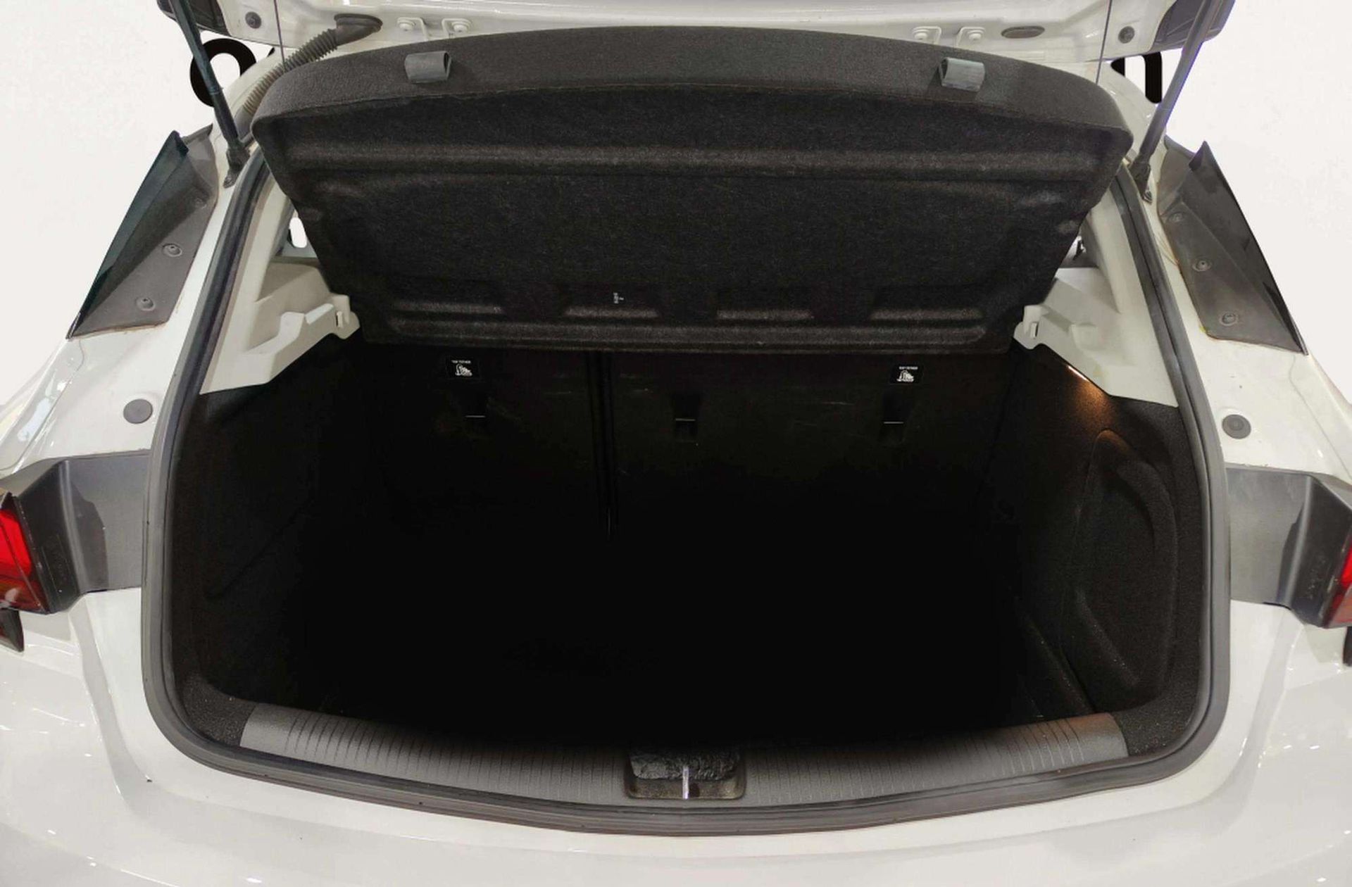 Opel Astra 1.0 Turbo Selective - foto 12