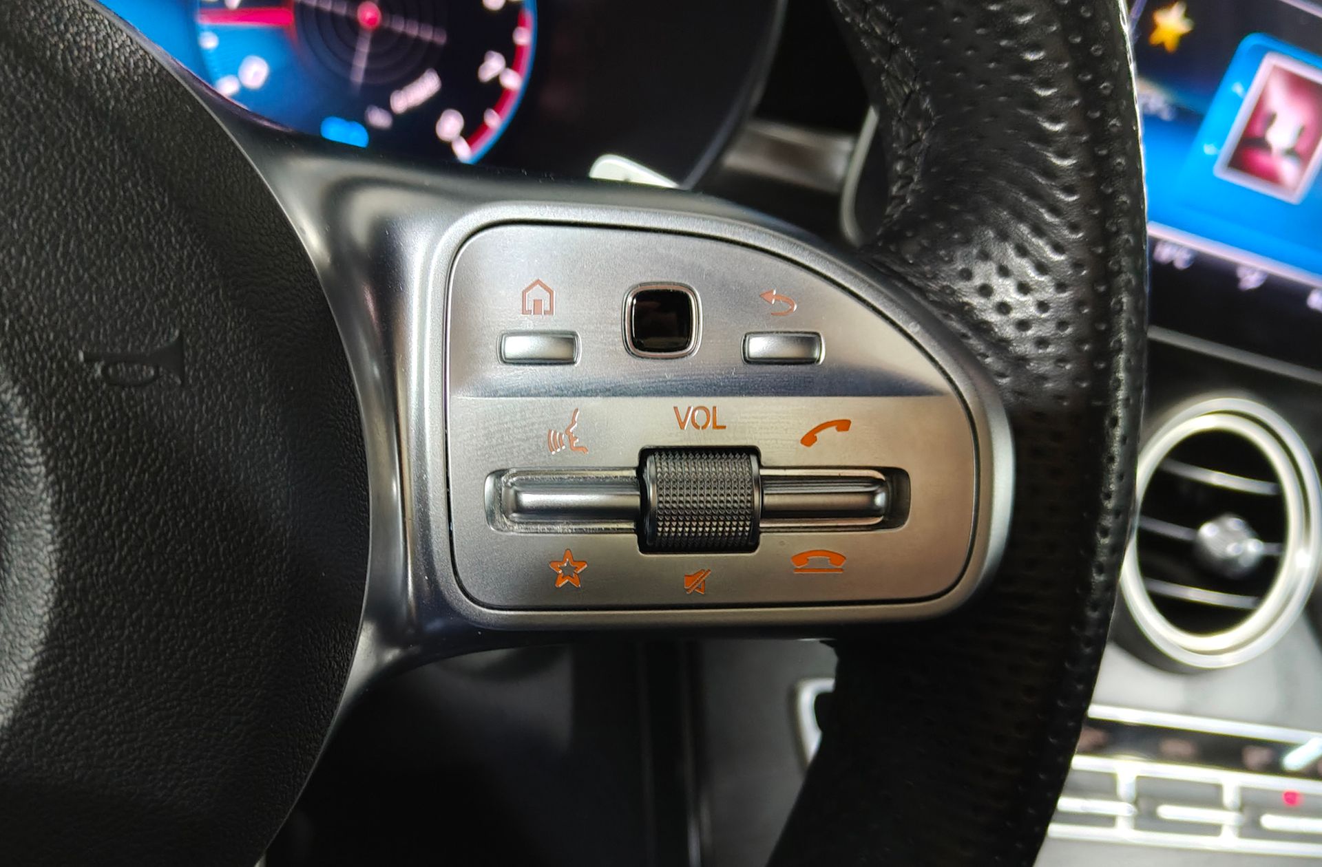 Mercedes-Benz Clase C 200 Pack AMG - foto 34