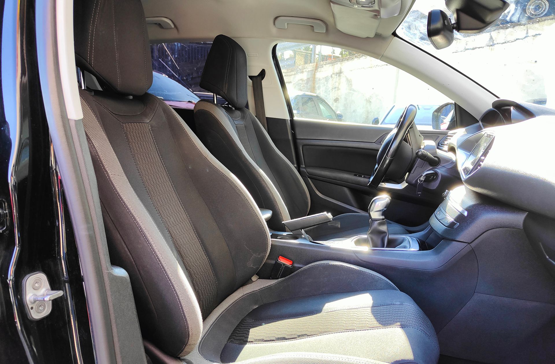 Peugeot 308 BlueHDi 100 Style - foto 14