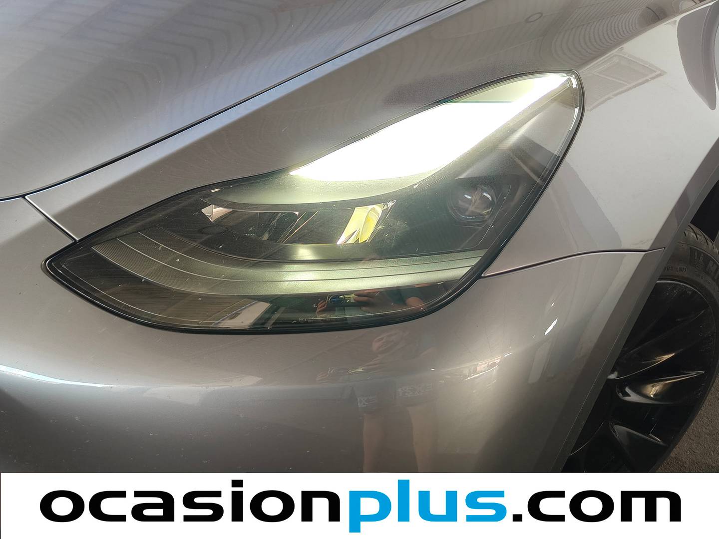 Acabados Tesla Model Y Tesla Model Y Gran Autonomía 4WD (514 CV)