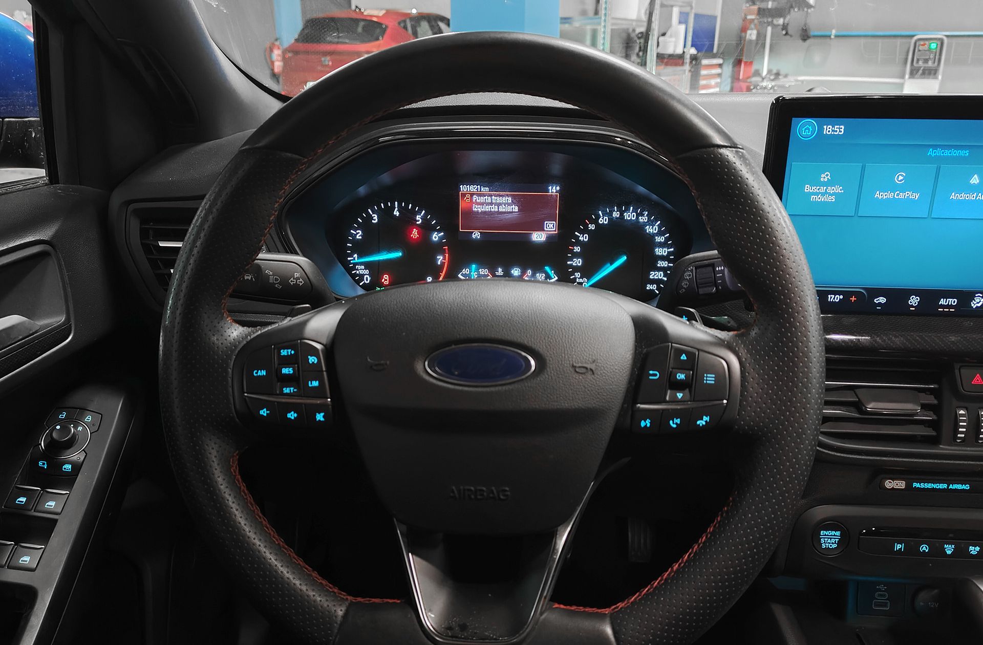 Ford Focus 1.0 EcoBoost MHEV ST-Line - foto 23