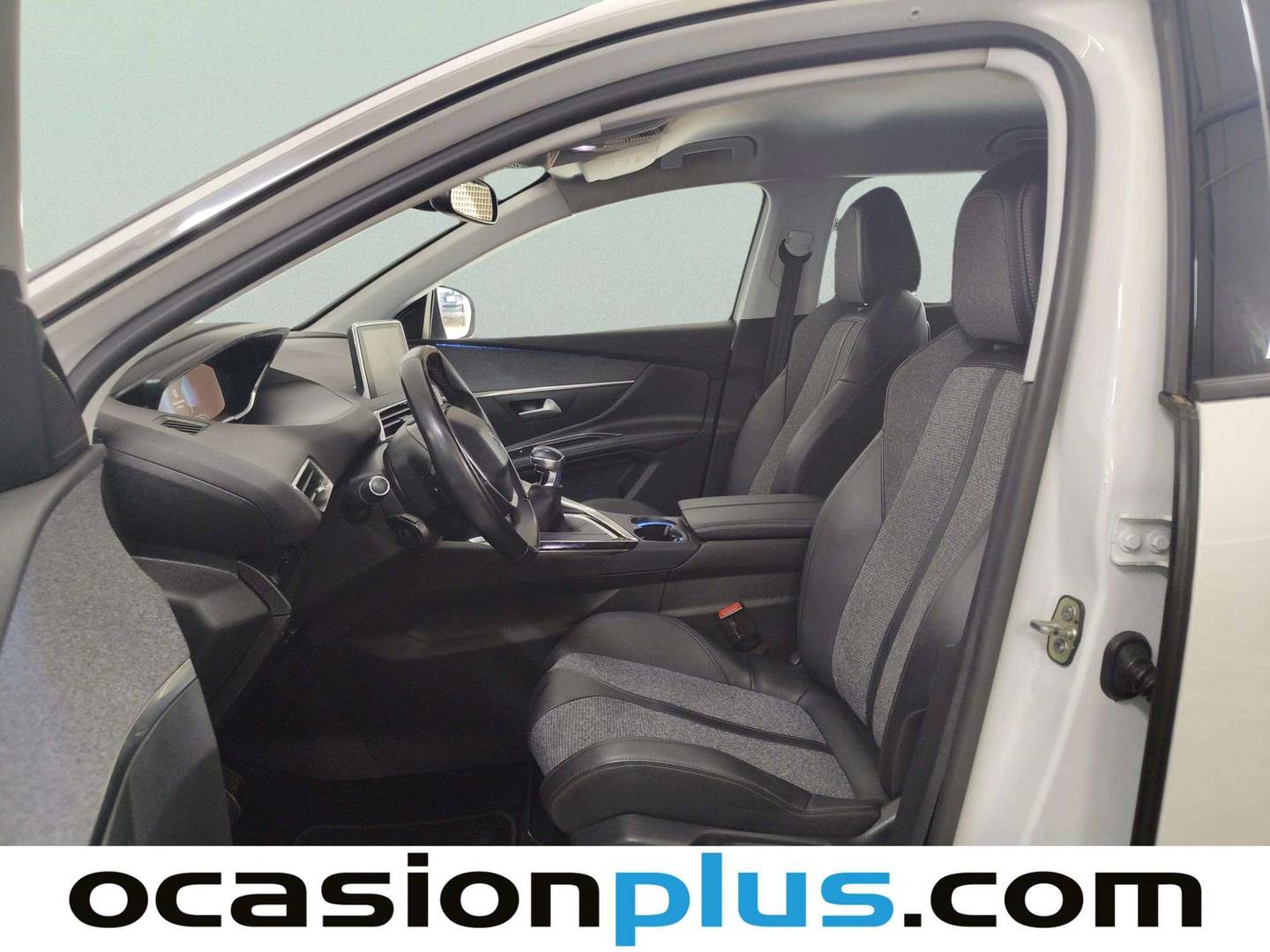 Foto asientos delanteros Peugeot 5008 Peugeot 5008 PureTech 130 S&S Allure (130 CV)
