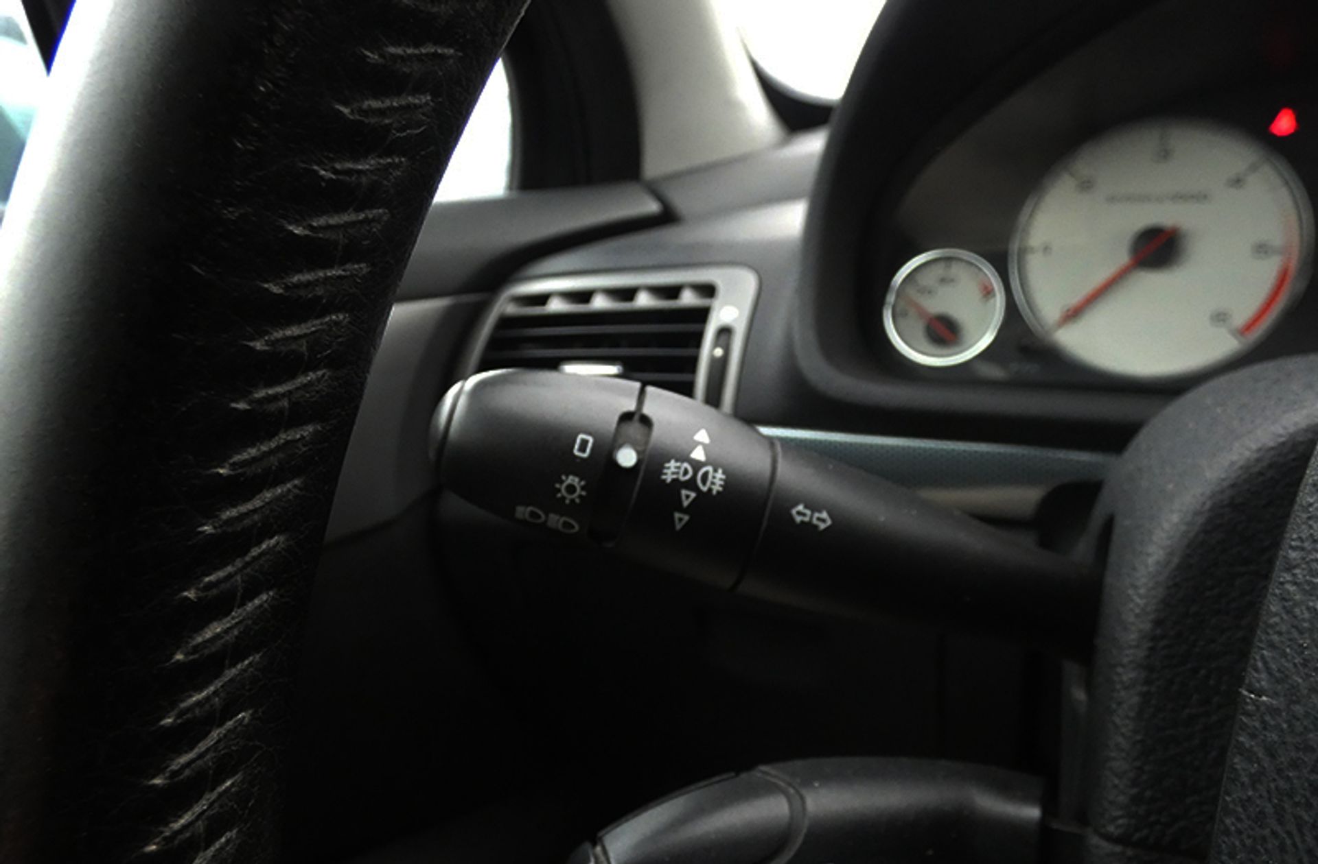 Peugeot 407 2.0 HDi ST Sport Pack - foto 17