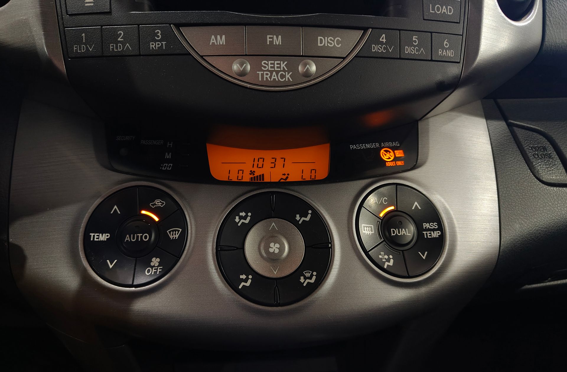 Toyota RAV4 2.2 D-4D Cross Sport Sol - foto 26