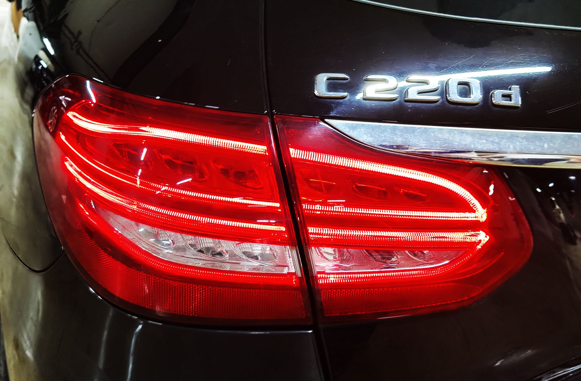 Mercedes-Benz Clase C Estate 220 d Pack AMG - foto 18