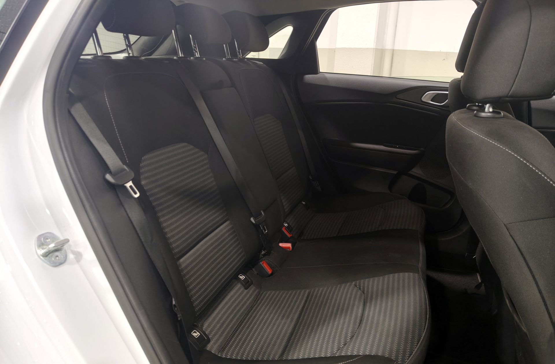 Kia Ceed 1.6 MHEV iMT Drive - foto 15