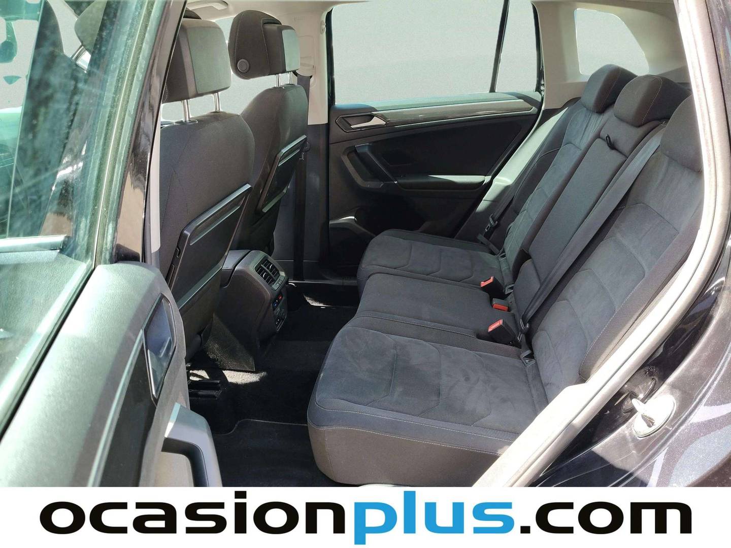 Foto asientos traseros Volkswagen Tiguan Volkswagen Tiguan Sport 2.0 TDI (150 CV) DSG Pack R-Line
