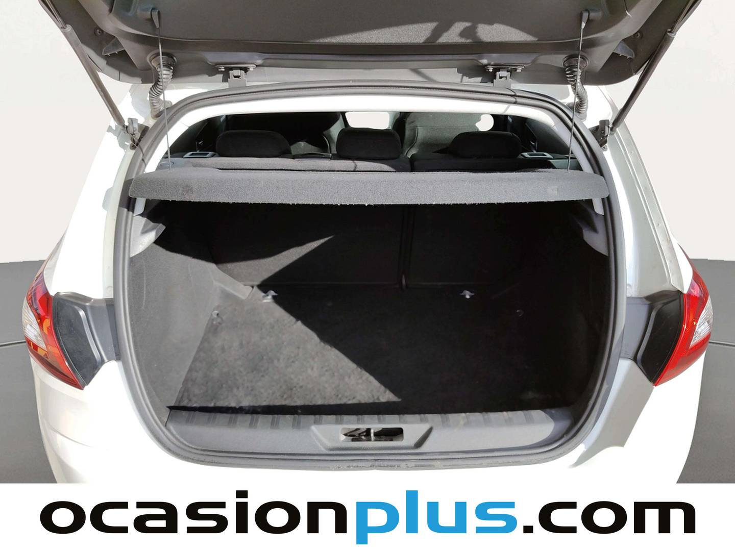 Fotos maletero Peugeot 308 Peugeot 308 1.6 HDI FAP Active (92 CV)