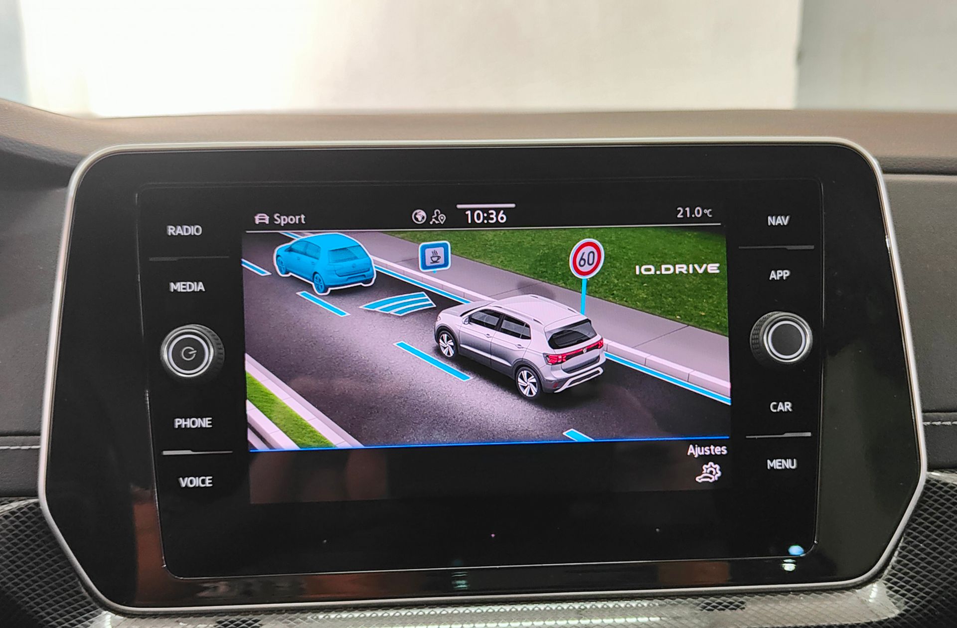Volkswagen T-Cross R-Line 1.0 TSI DSG - foto 16