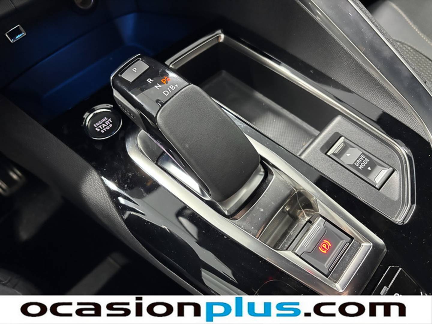 Foto Peugeot 3008 Hybrid Peugeot 3008 Hybrid 300 GT e-EAT8 (300 CV)