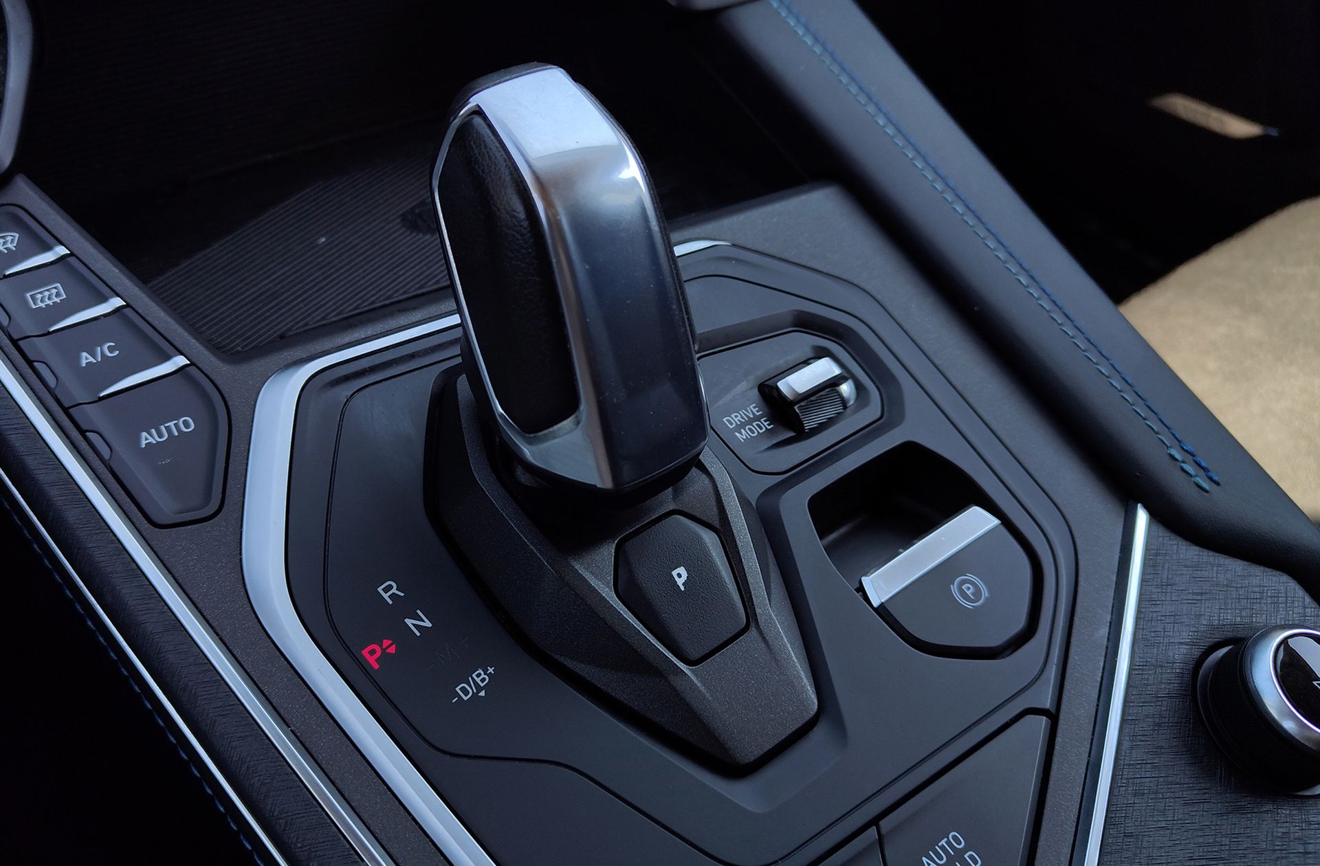 Lynk & Co 01 1.5 PHEV - foto 5