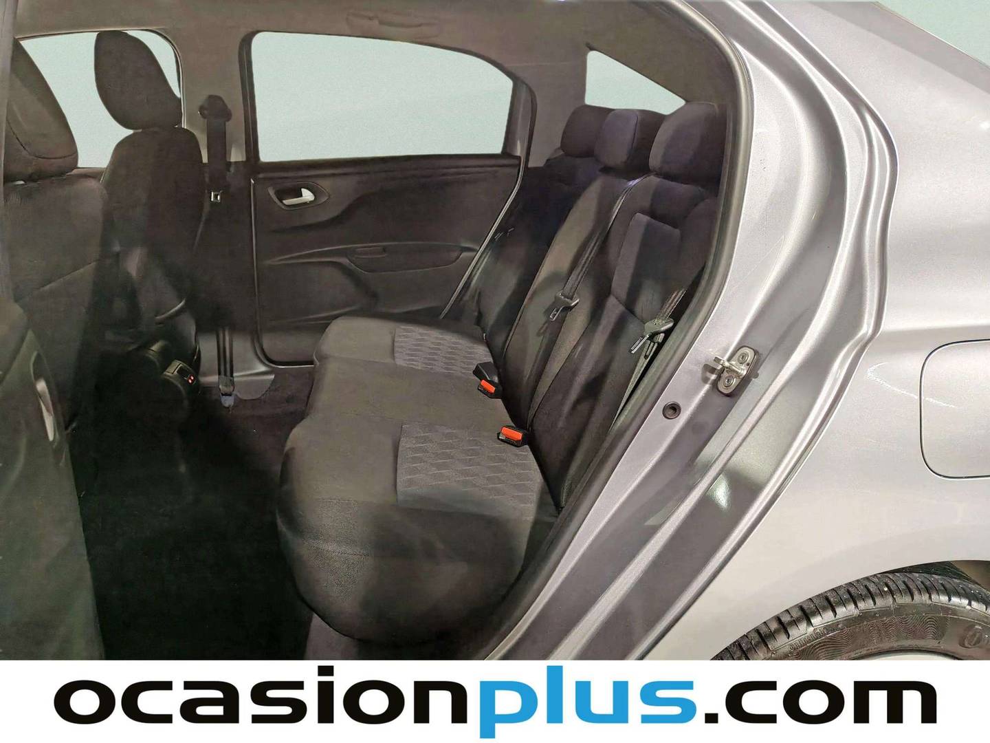 Foto Citroën C-Elysée Citroen C-Elysee BlueHDi 100 Shine (102 CV)