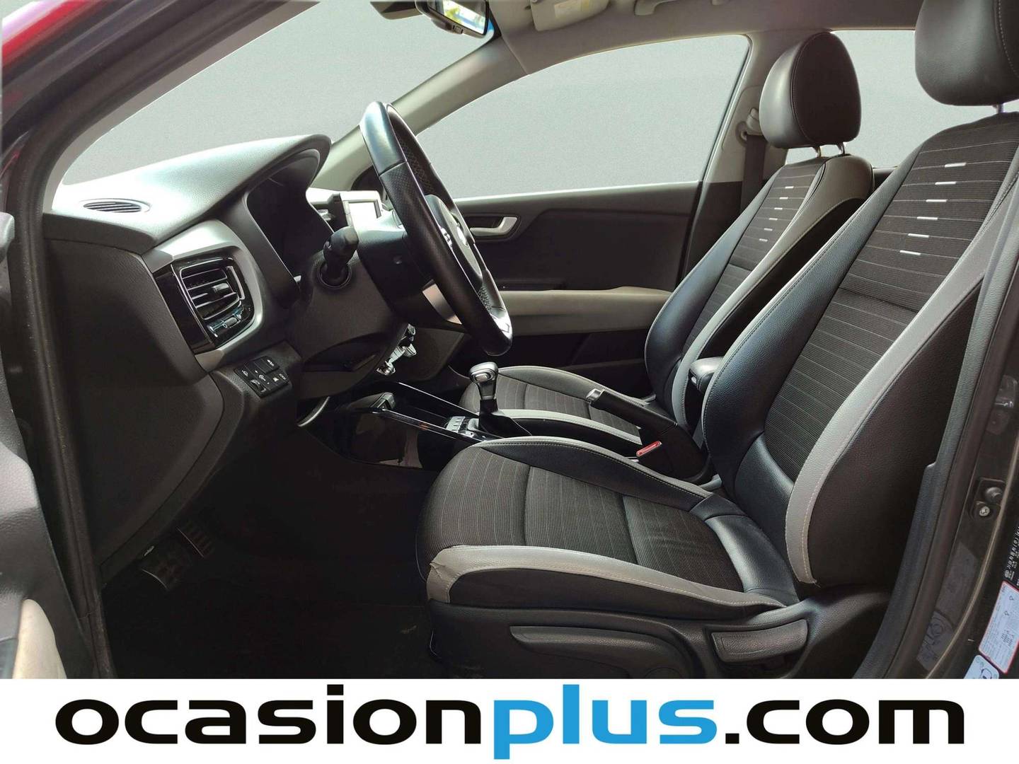 Foto asientos delanteros KIA Stonic KIA Stonic 1.0 T-GDi Tech DCT (120 CV)