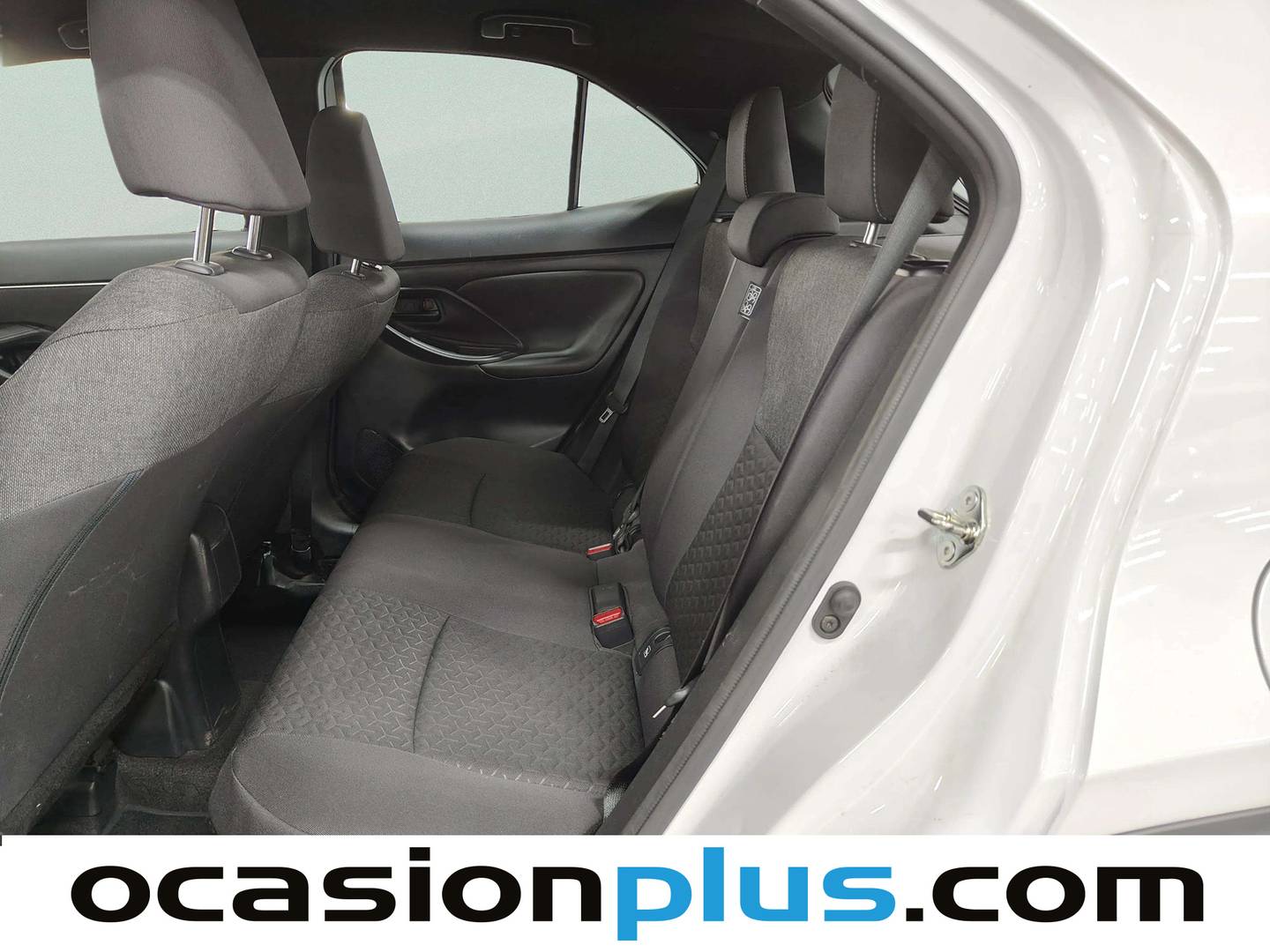 Foto asientos traseros Toyota Yaris Cross Toyota Yaris Cross 120H Active Tech (116 CV)