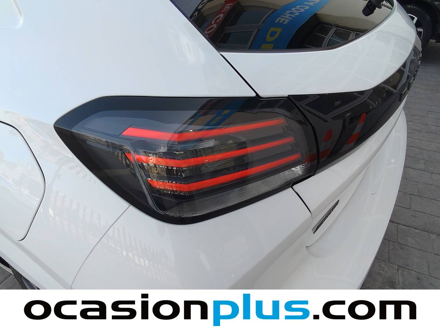 Foto Peugeot 208 Peugeot 208 Allure Hybrid eDCS6  (100 CV)