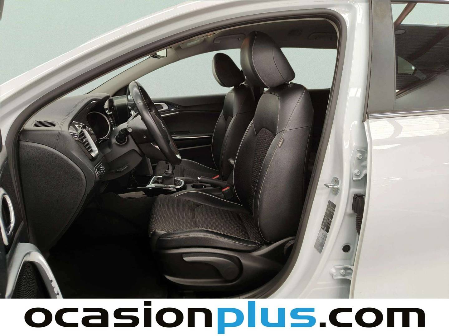 Foto asientos delanteros KIA Ceed Tourer KIA Ceed Tourer 1.6 CRDi Tech (115 CV)