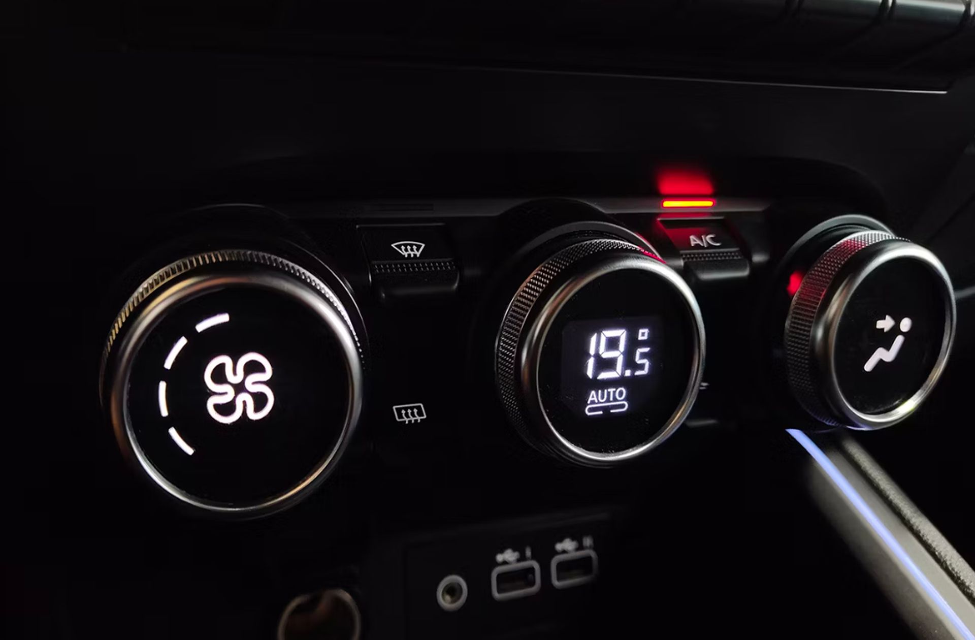 Renault Clio Techno TCe - foto 29