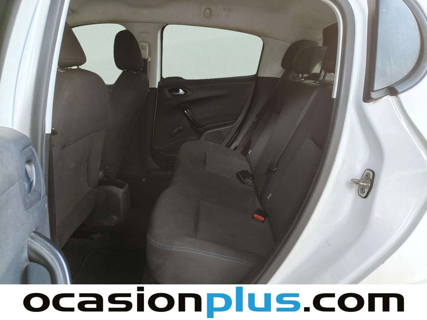 Foto asientos traseros Peugeot 208 Peugeot 208 1.6 BlueHDi Style S (100 CV)