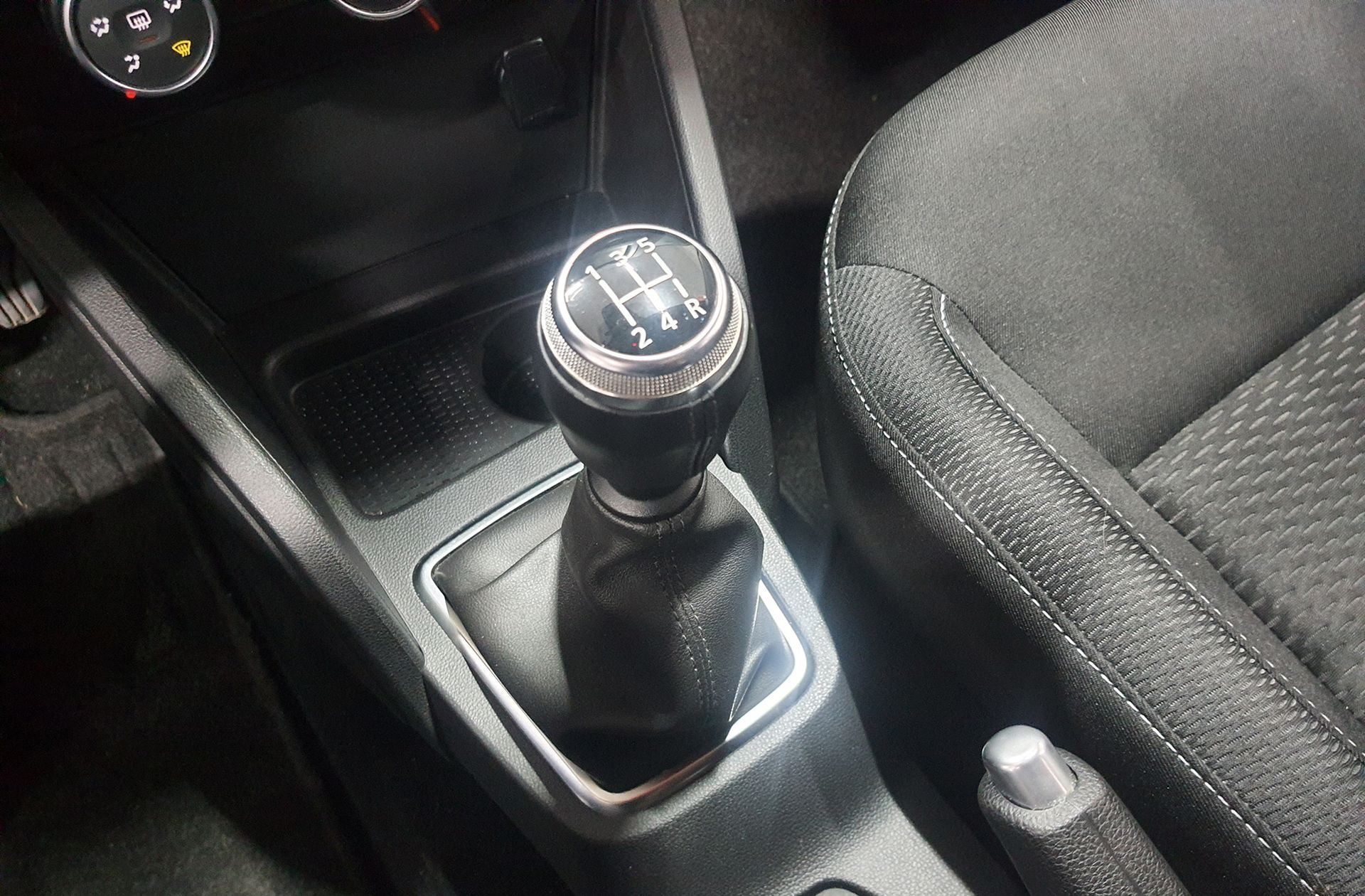 Dacia Duster Comfort 1.6 4x2 - foto 5